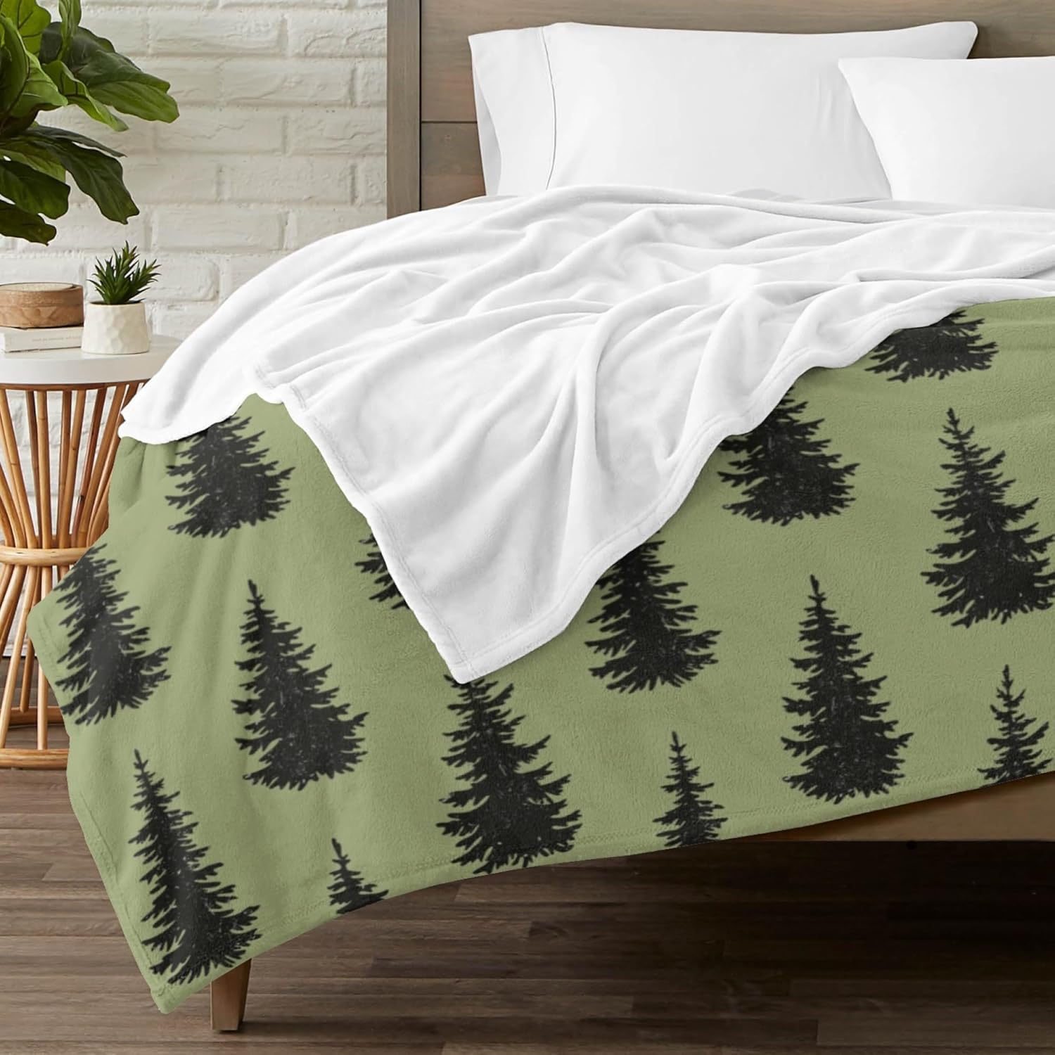 Christmas Tree Throw Blanket, Green Xmas Tree Design Lightweight Fuzzy Blanket Cozy Soft Warm Flannel Blankets for Couch Sofa Bed Living Room Home Decor Tree Lovers Gifts Ideas 50"X60" - Image 5