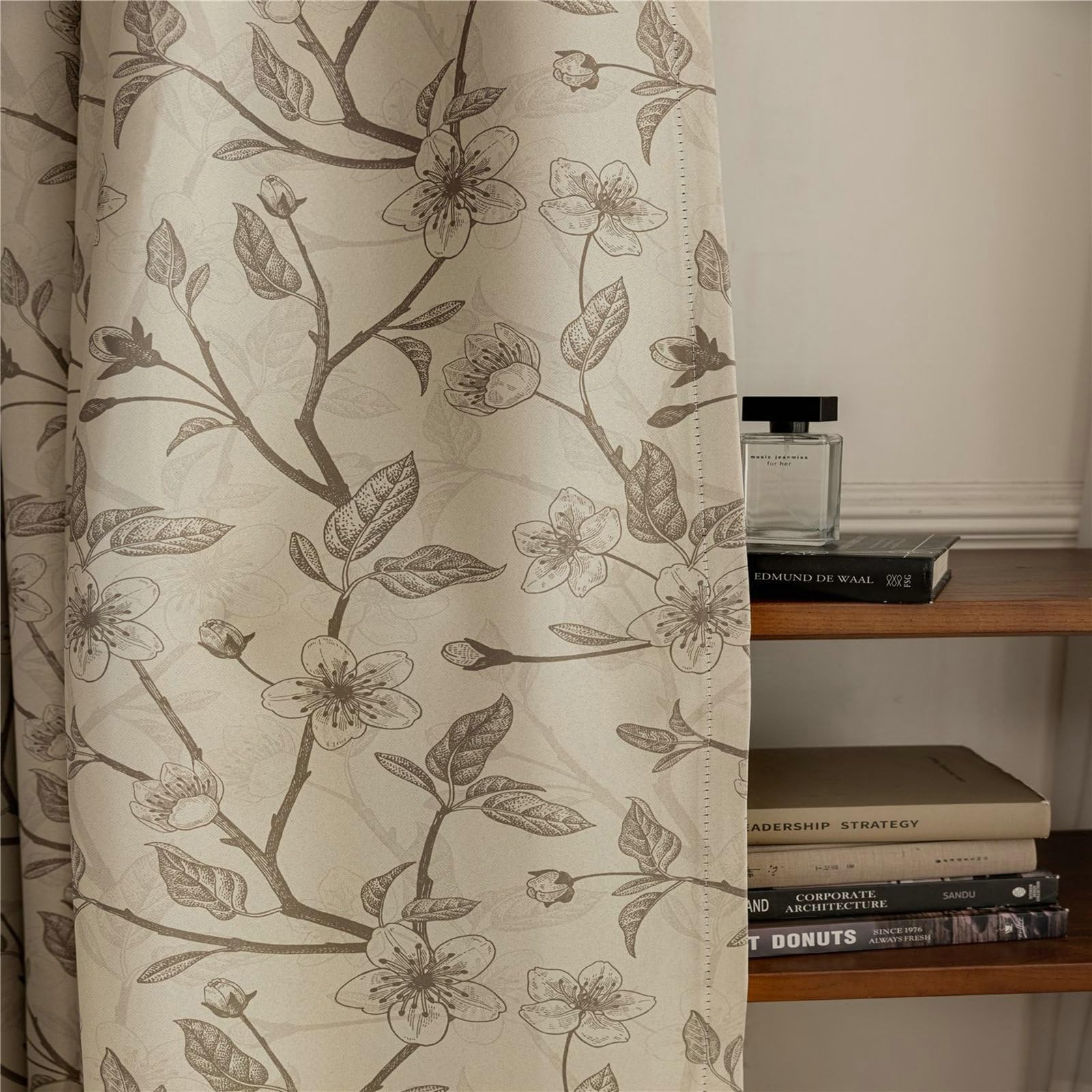 Rideaux Opaques 2 Pièces, Rideau Occultant Thermique Isolant Polyester à Crochets Motif de Fleurs et Feuilles Rideaux de Fenêtre pour Chambre Salon Intérieurs Café, 102L x 183H cm