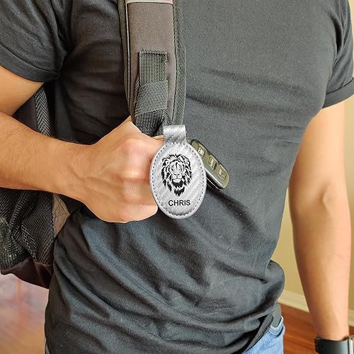 Miniatura 253 de LaserGram Llavero ovalado, Virgen de Guadalupe, grabado personalizado incluido (rústico con oro)