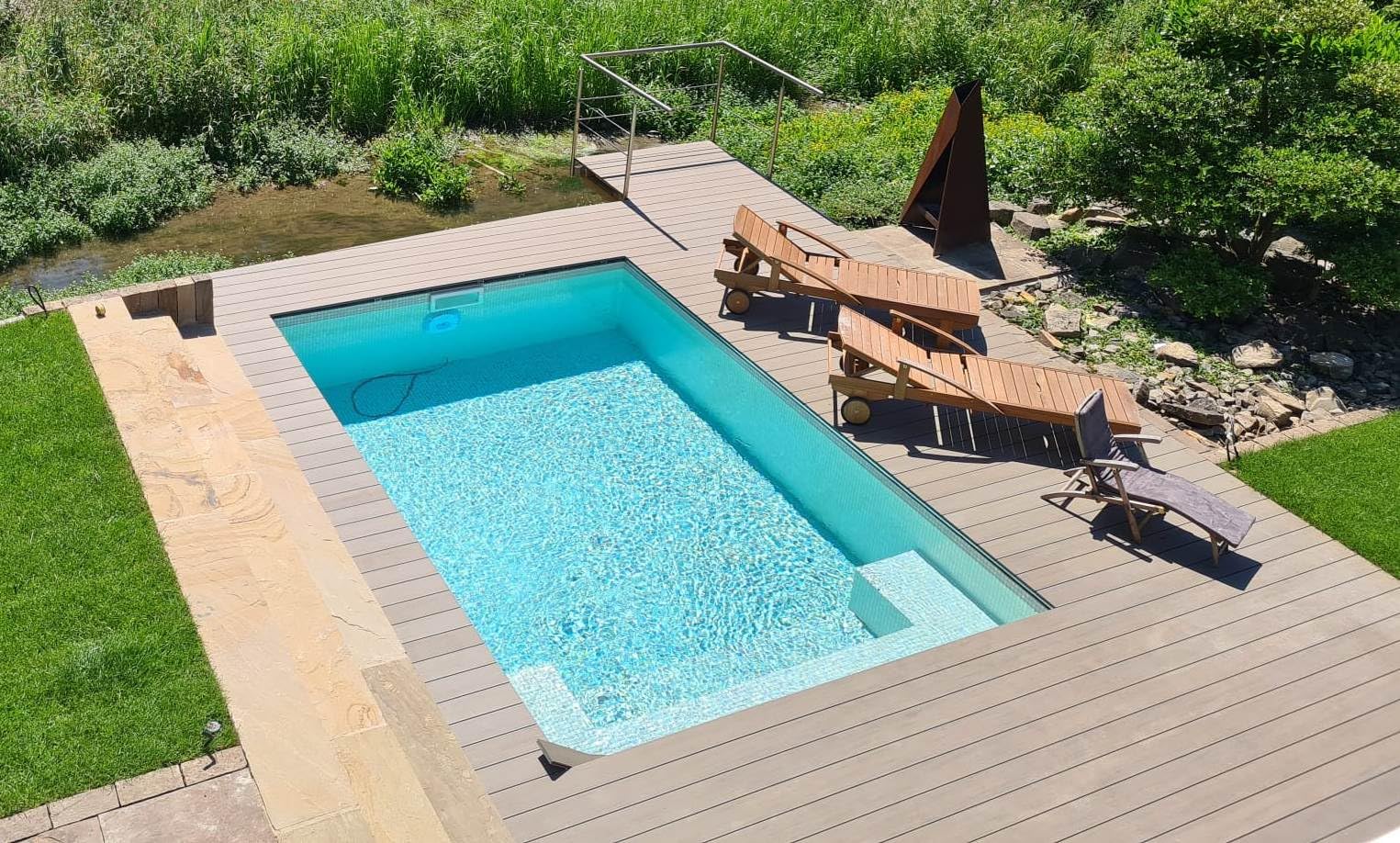 Poolmosaik Schwimmbadmosaik Recycling Glasmosaik perlmut glänzend