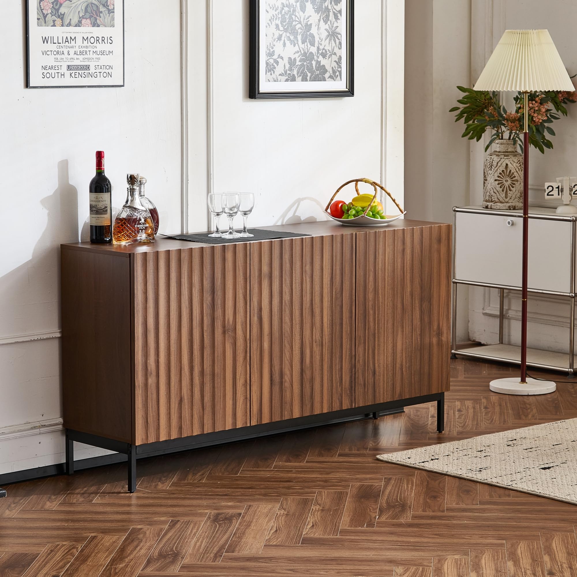 Credenza moderna Mid-Century a 3 ante, design ondulato 3D, ripiani regolabili, chiusura di sicurezza, elegante archiviazione per soggiorno, sala da pranzo, ufficio, 150 x 40 x 80 cm (marrone scuro A)