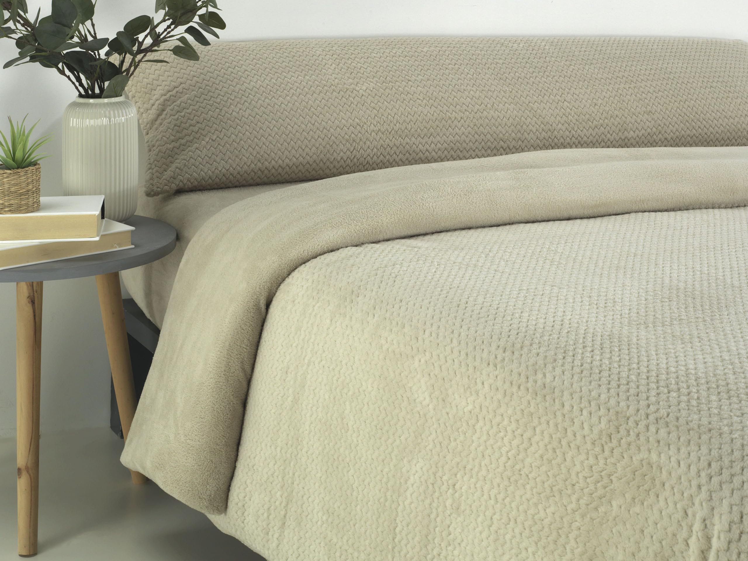 Donegal Collections Funda Nórdica Coralina Cama 150 Beige - Funda Nordica Cama 150 Coralina - Incluye 1 Funda de Almohada - Funda Nordica Tacto Extra Suave Ideal Invierno y Otoño 200 gr² Antiácaros