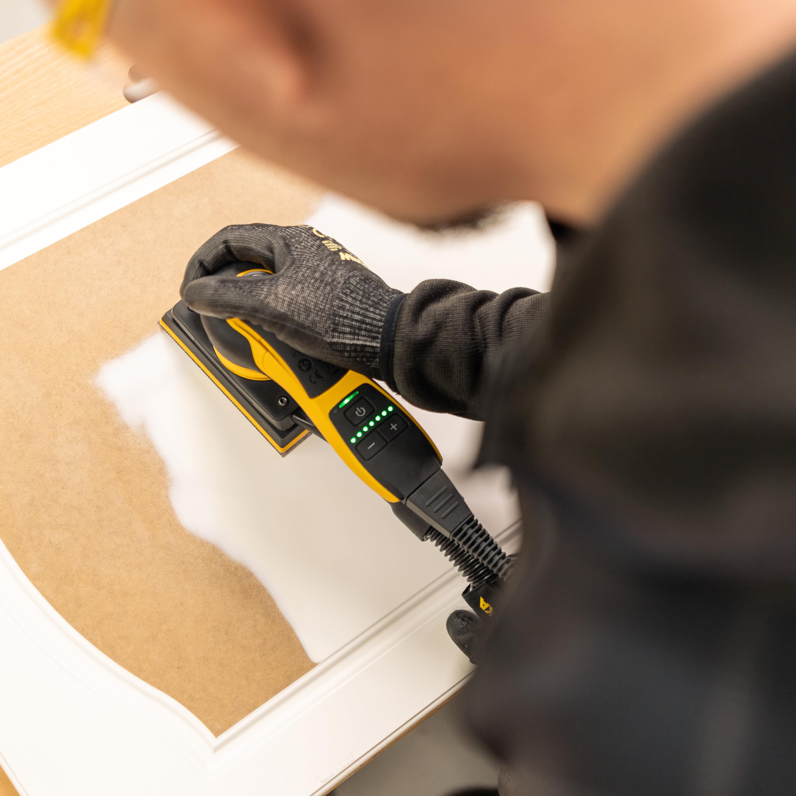 Mirka DEOS II 353 Levigatrice orbitale in valigetta 81x133mm 300 W vibrante per levigatura senza polvere legno, cartongesso & metallo / MID3534044CA