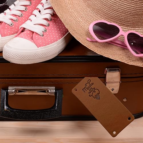 Miniatura 5 de RYKOMO 100 etiquetas de cuero hechas a mano de piel sintética, etiquetas para coser en relieve con agujeros para manualidades, tejer, ganchillo,