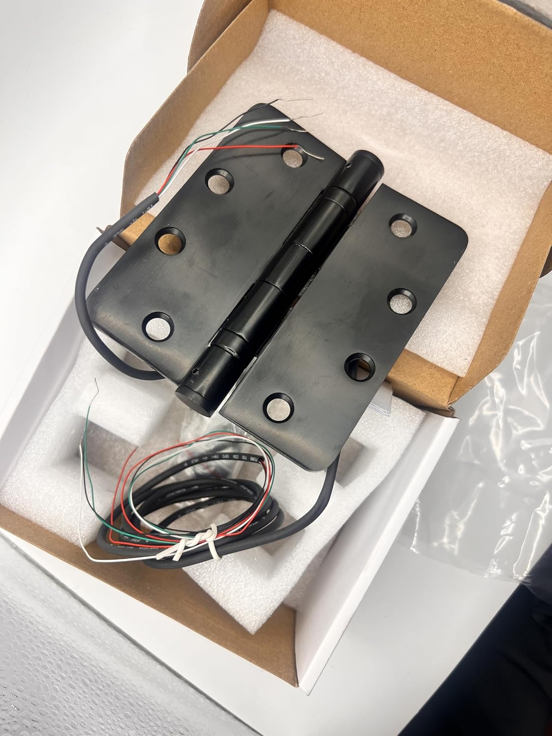 4 Wire Electrified Round Corner Hinge Black 4.5"*4"