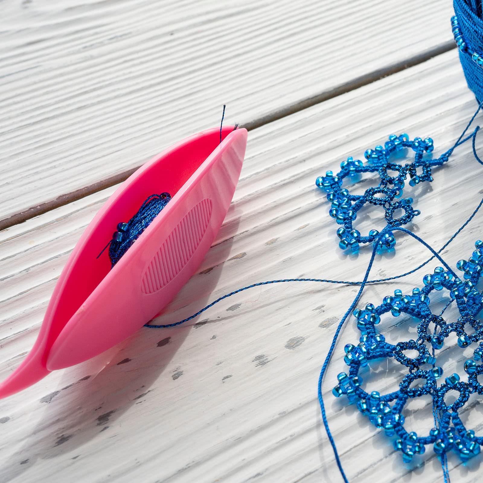 sourcing map 5pcs Tatting Shuttles 63x17x10mm 5 Colori Navette in Plastica per Pizzo-Fare Artigianato FAI DA TE Strumento Artigianato a Maglia Arti Forniture