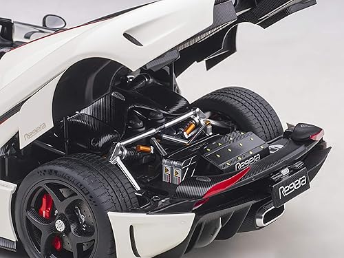 Miniatura 5 de Koenigsegg Regera 79027 - Coche modelo 118 blanco con carbón negro y rayas rojas