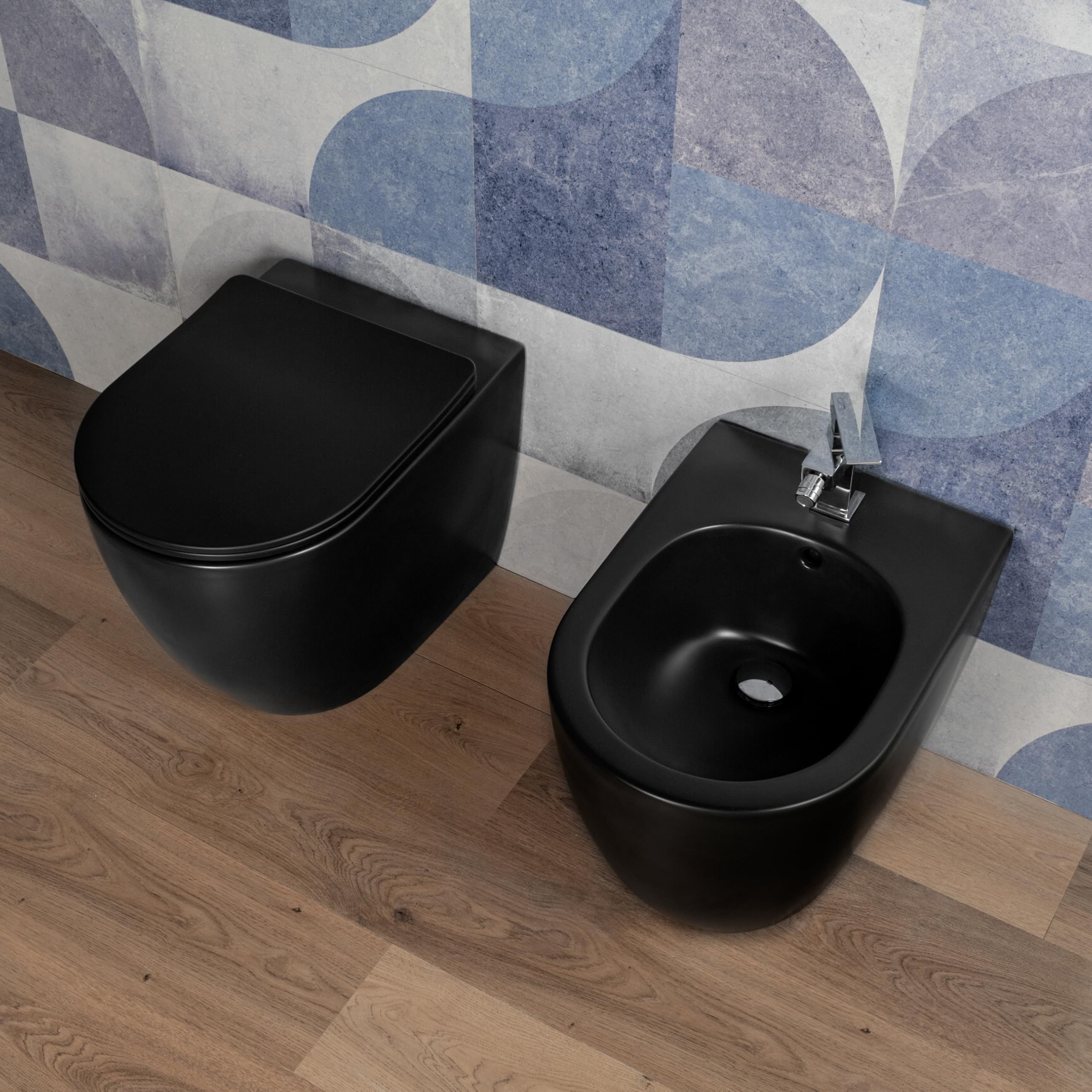 Coppia Sanitari bagno a terra in Ceramica Nero Opaco - WC Rimless, Bidet, Sedile Soft Close, Sgancio Rapido, Risparmio Idrico, Fissaggi Inclusi, Installazione Parete o Pavimento - Mod. BlackFloor