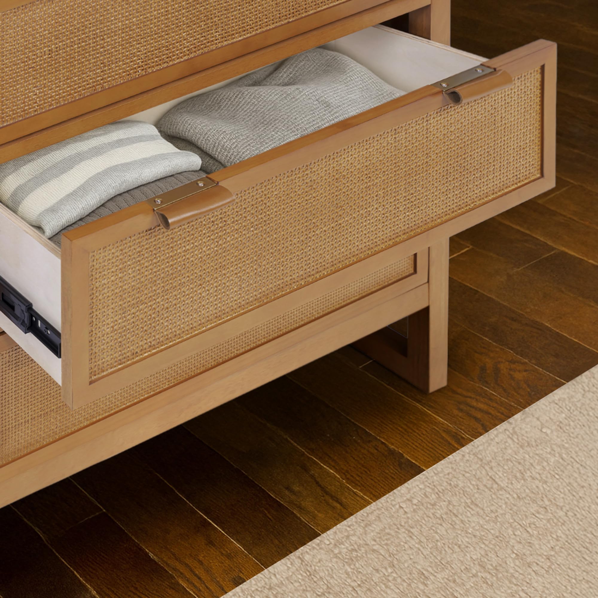 Amazon｜Teamson Home Hatteras 幅30インチ 3段引き出しドレッサー