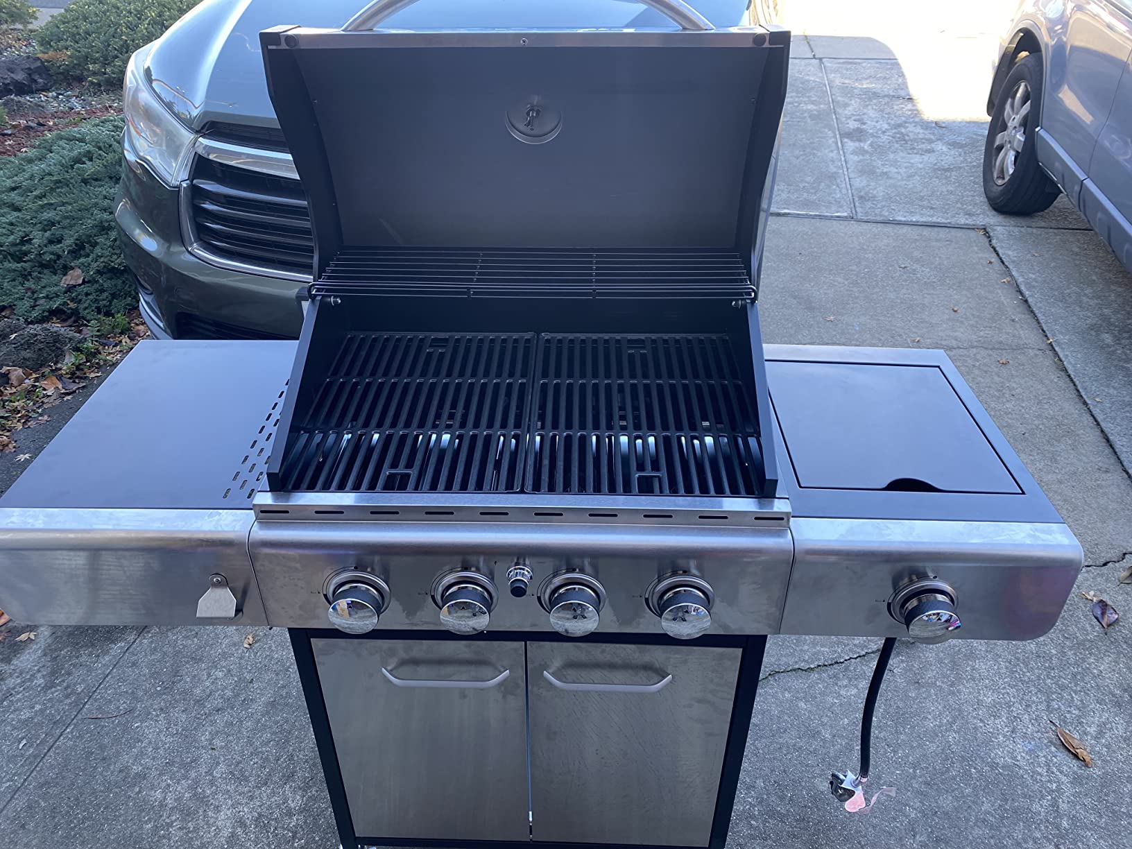 27/mo Finance Captiva Designs 4Burners Propane BBQ Grill with Side Burner, 42,000 BTU Output