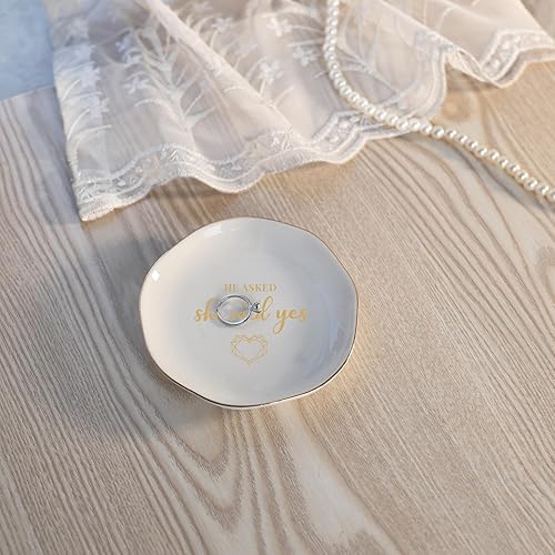 Miniatura 2 de HOME SMILE Plato para anillos con texto en inglés He Asked and She Said Yes, regalos de compromiso de boda para mujeres, novia y mujer, color blanco