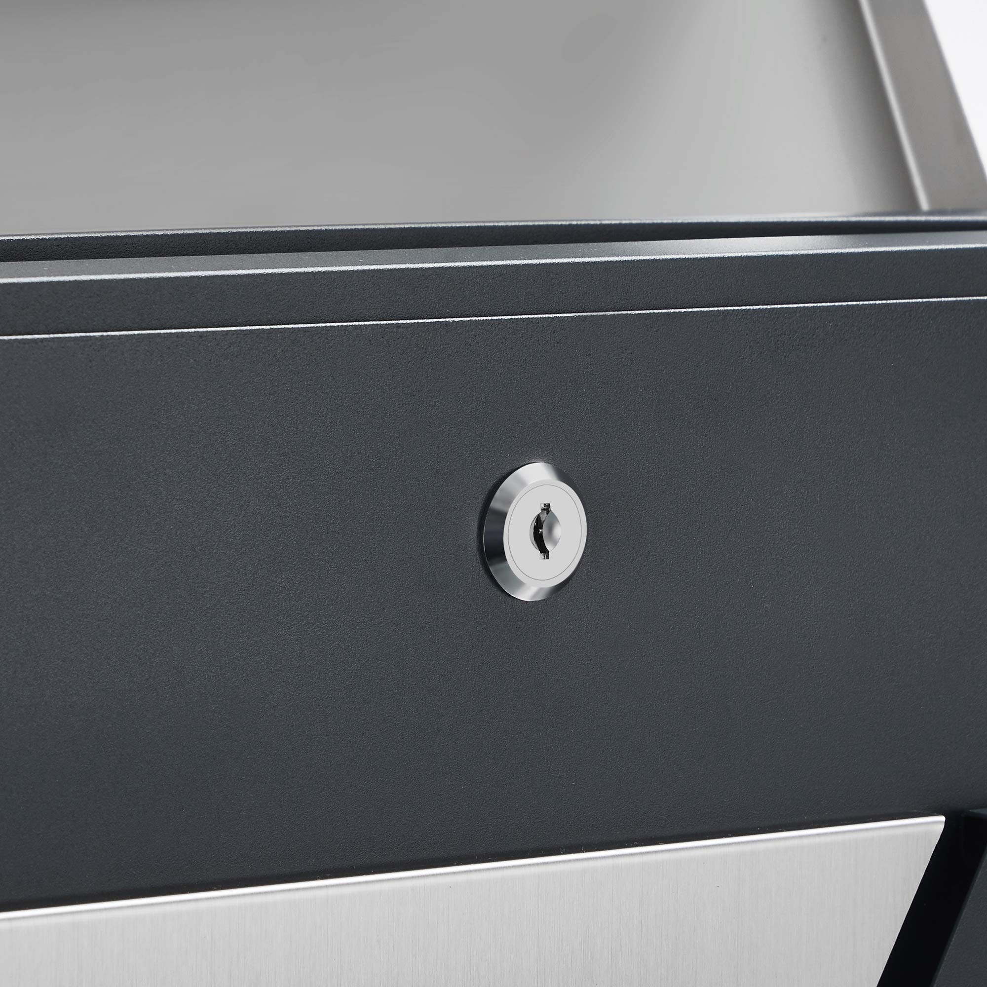 SONGMICS Cassetta delle lettere da parete, con finestre di visualizzazione, in acciaio inox, per cancello, porta d'ingresso, con serratura e chiavi, argento e grigio antracite GMB053G01