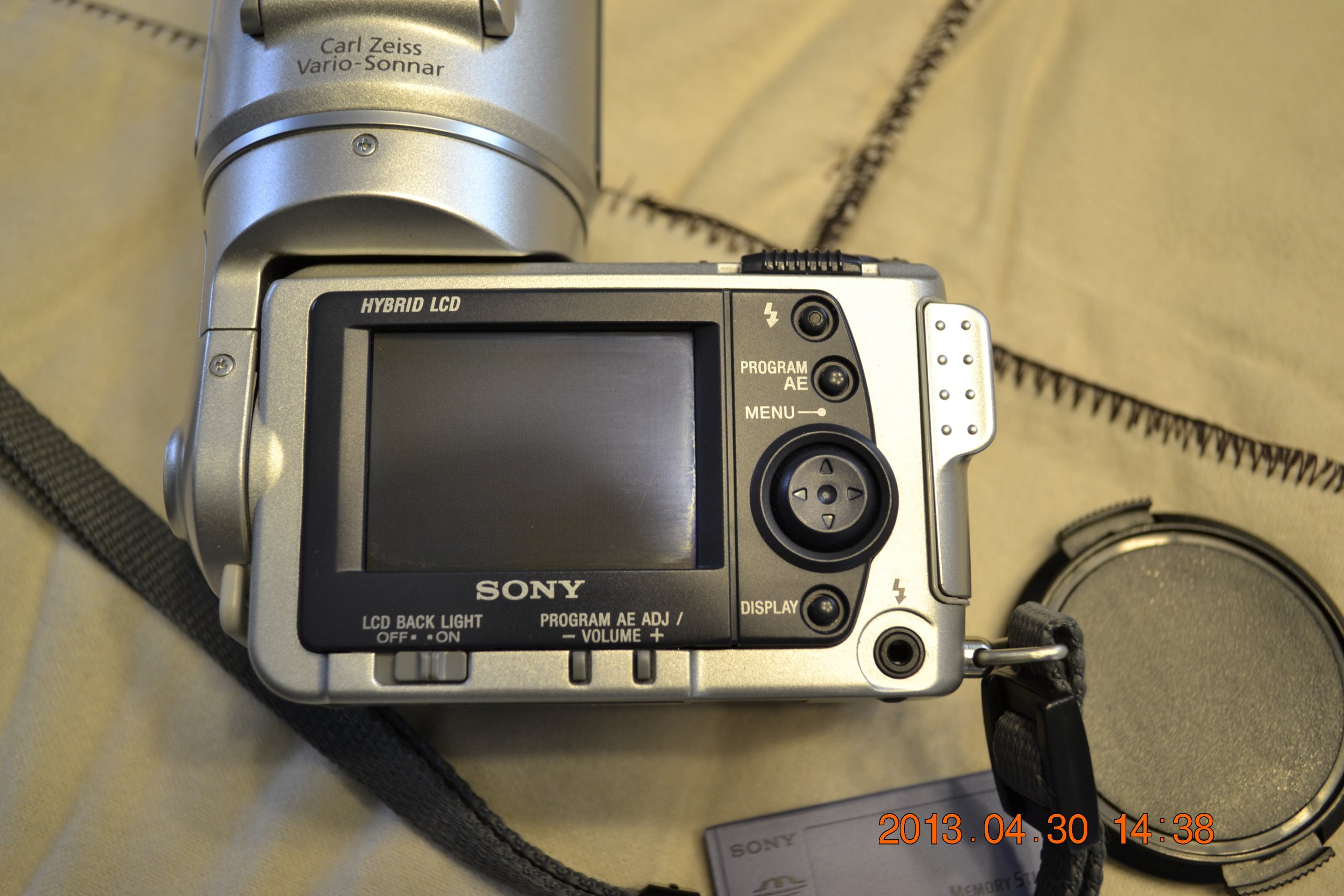 Sony Câmera digital DSCF505V Cybershot de 2,6MP | Amazon.com.br