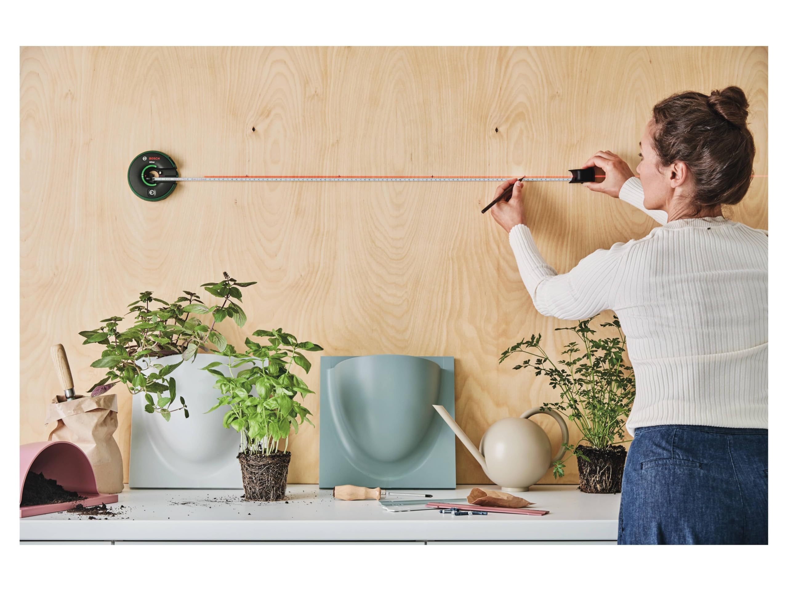 Bosch Home and Garden nivel láser de líneas 2 en 1 Atino 2.ªgen. con cinta métrica extraíble y bloqueable(alineación horizontal/vertical gracias al acoplamiento superficies blandas duras)