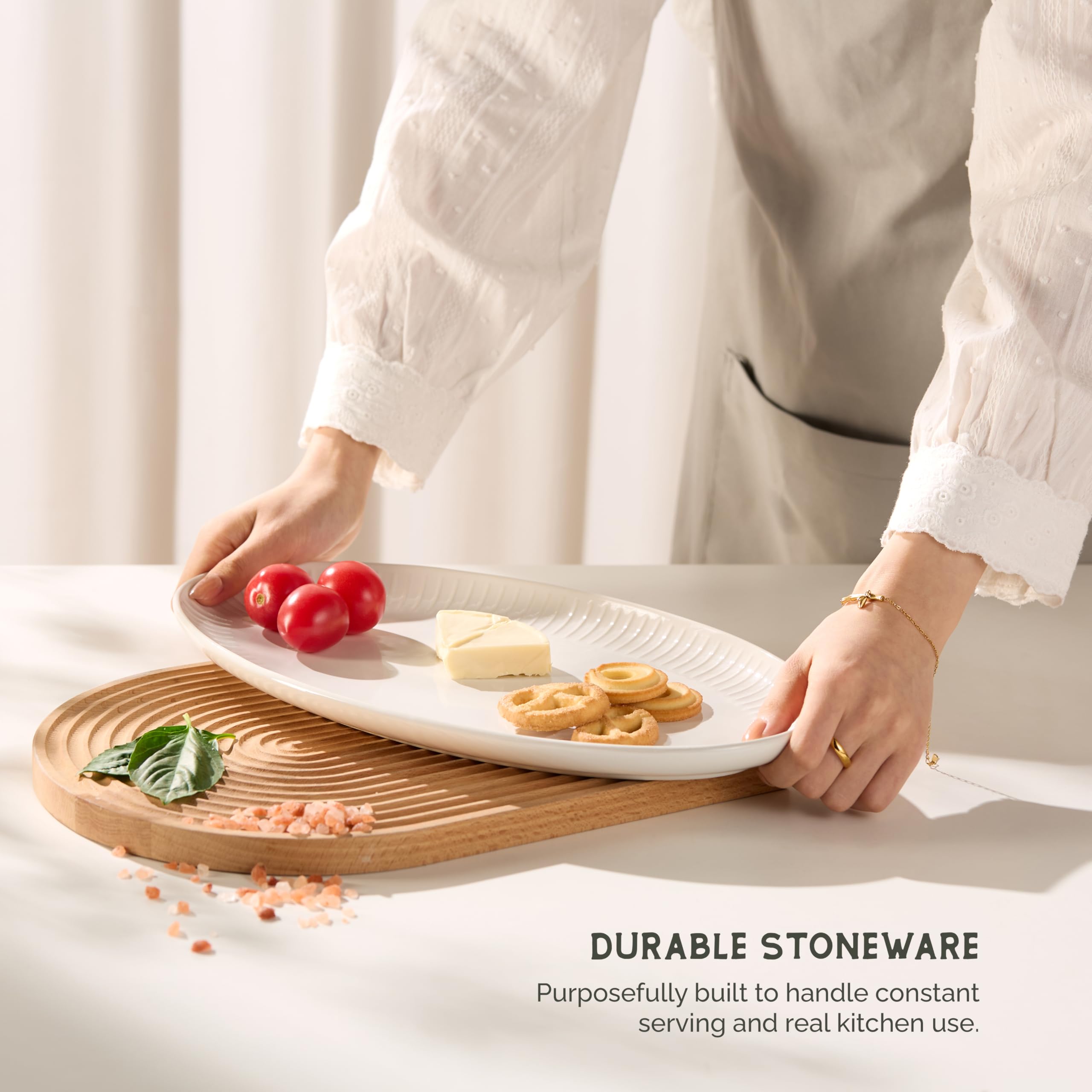 Naczynia do serwowania, trwałe ceramiczne talerze, prążkowana krawędź, owalna, nadaje się do kuchenki mikrofalowej i zmywarki, średnia/mała, zestaw 2 sztuk, pudrowa biel, kolekcja pływowa