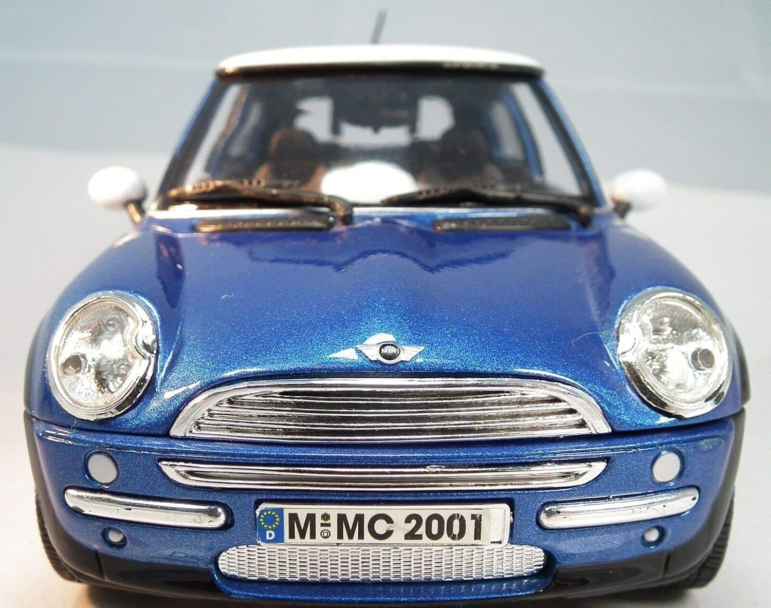 73114 Richmond Toys 118 Mini Cooper DieCast Collectors Model Car Red