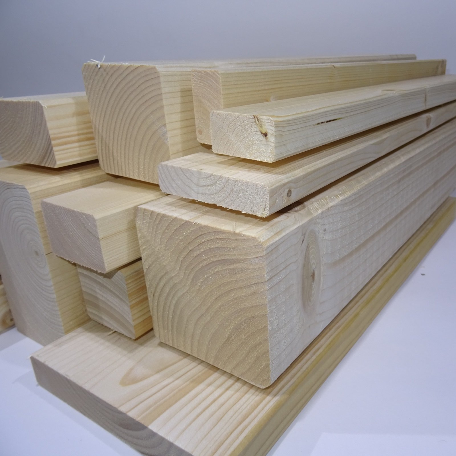 10 Stück Bastelleiste 4 seitig gehobelt unbehandelt Fichte Breite/Höhe/Länge 20mm x 20mm x 1990mm Latten Zaun Garten Holz Leiste Bohnenstange Bauklötze Rankgitter Spalier Vierkantleiste basteln