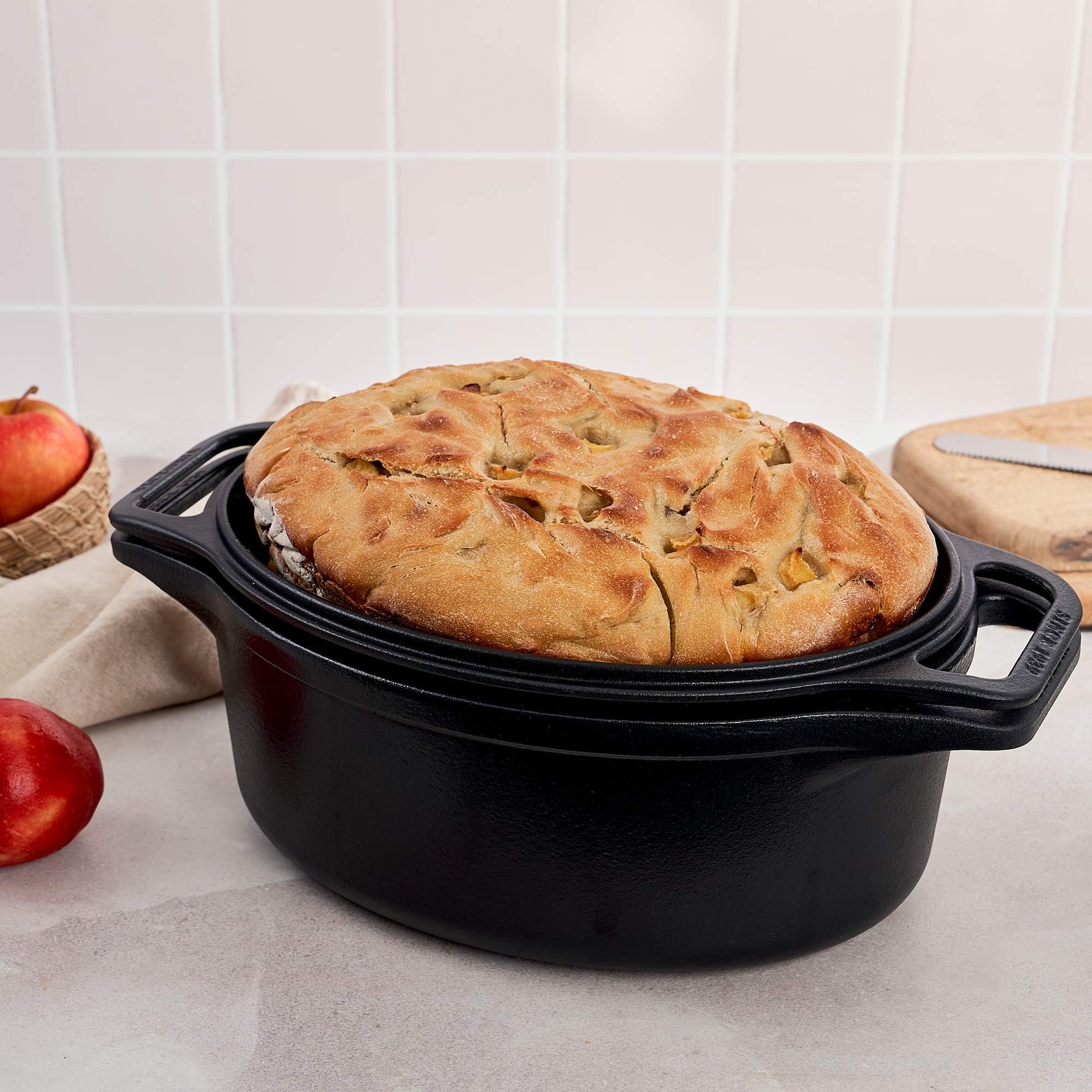Victoria Forno Olandese, Pentola et Padella Induzione Ghisa Smaltata 31 cm Ovale, Cocotte 5,7L, Senza PTFE né PFOA, Adatta per Fuoco, Barbecue, Forno, Vetroceramica, Gas