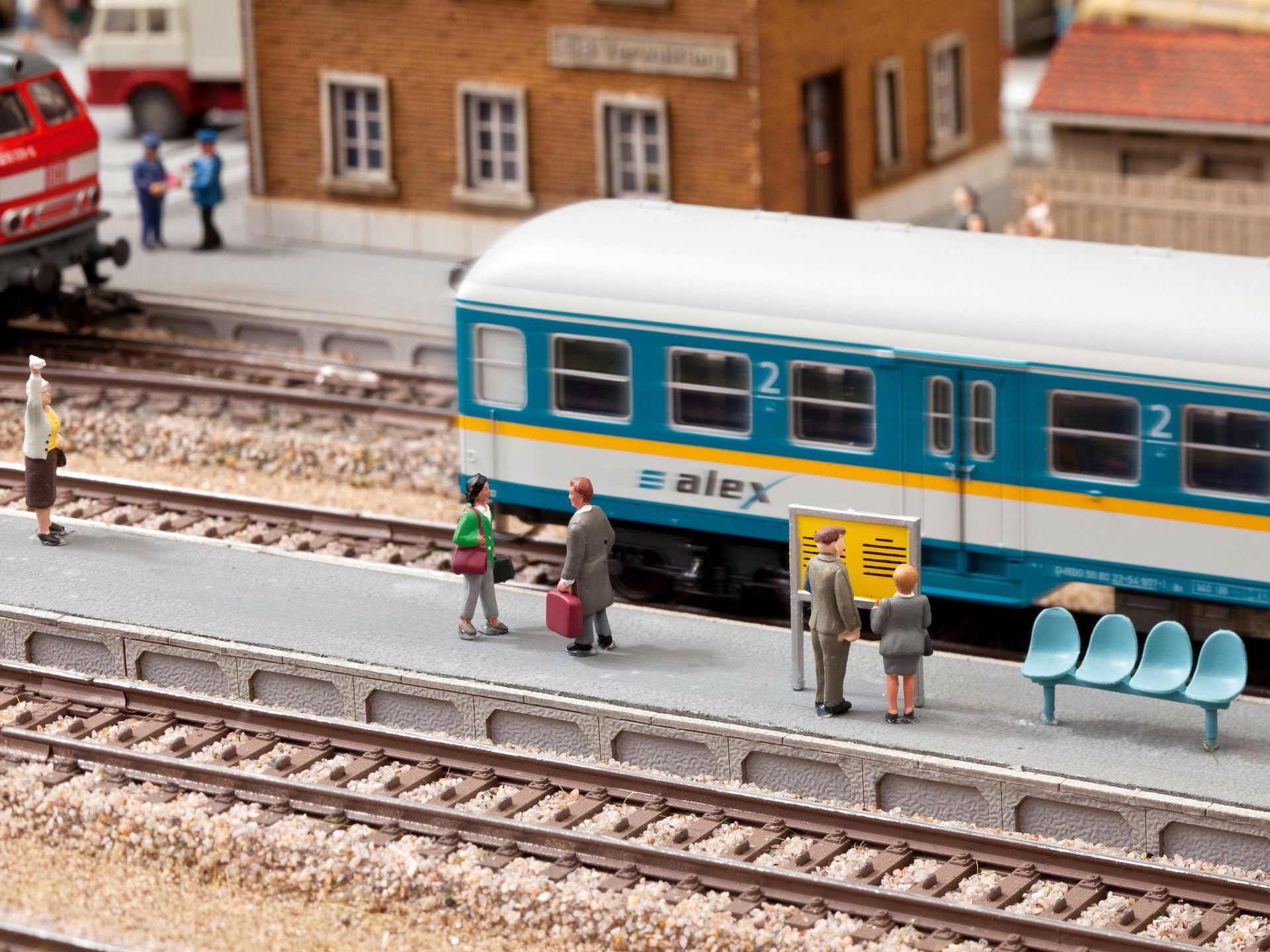 Noch 66008 - Modellismo Ferroviario, banchina Universale, Taglio a Laser