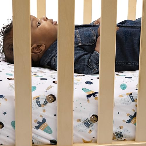 Miniatura 4 de Little Muffincakes Sábana bajera ajustable de poliéster extrasuave para cuna, astronauta y tema espacial (Ashton), tamaño estándar, 1 paquete, azul