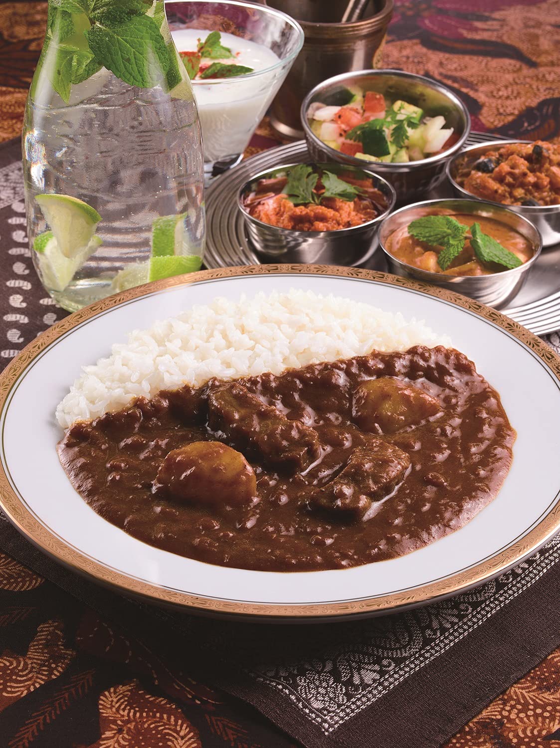 Amazon | 新宿中村屋 インドカリービーフスパイシー 200g×5個 | 新宿