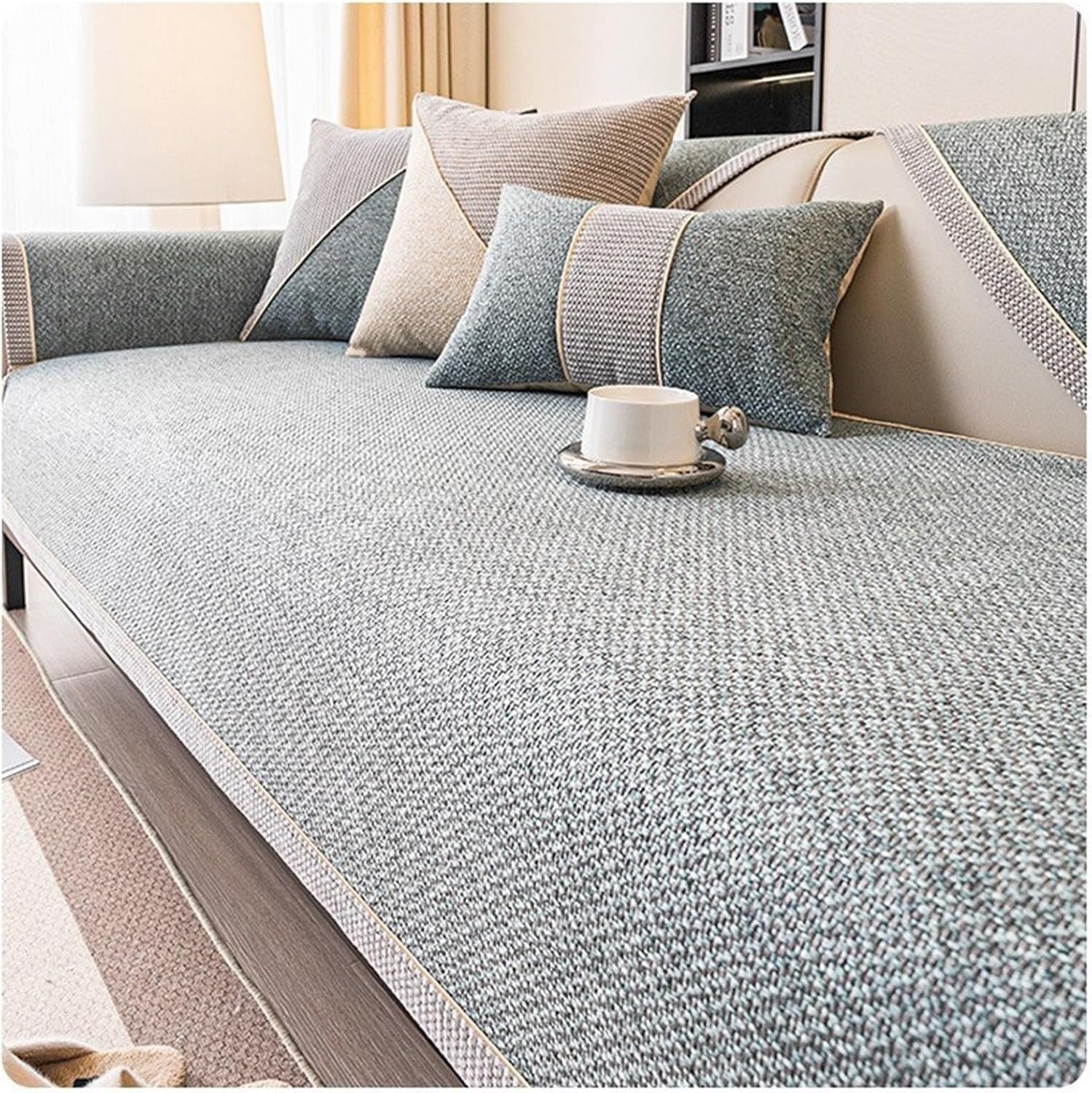 Housse de canapé gris clair en coton lin pour salon chaleureux