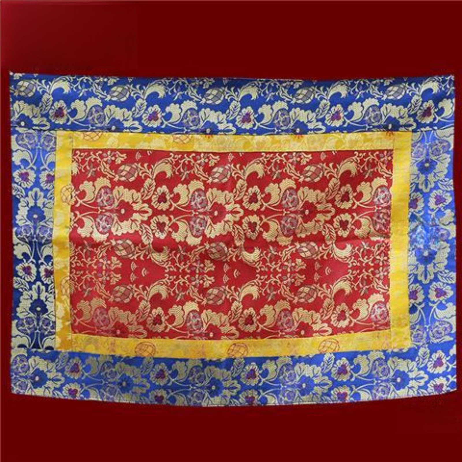 Sanctuaire bouddhiste en brocart tibétain 60 cm : créez un coin zen avec cette nappe