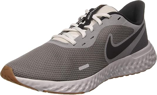 Nike Revolution 5, Zapatillas de Atletismo Hombre : Amazon.es: Zapatos y  complementos