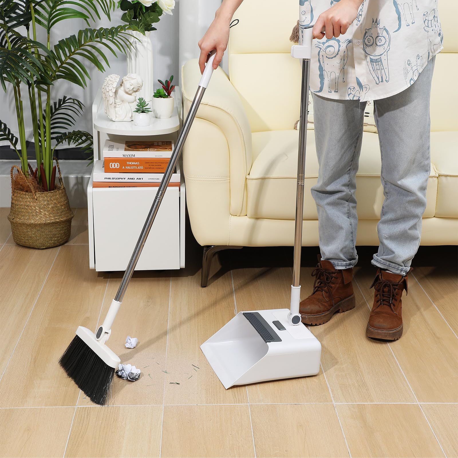 Juego De Escoba y Recogedor 3 1 Blanco, con Mango Largo y Ergonómico, Escoba Densa De Cerdas Suaves, Recogedor Plegable con Dientes Retráctiles, Adecuado para Interiores y Exteriores