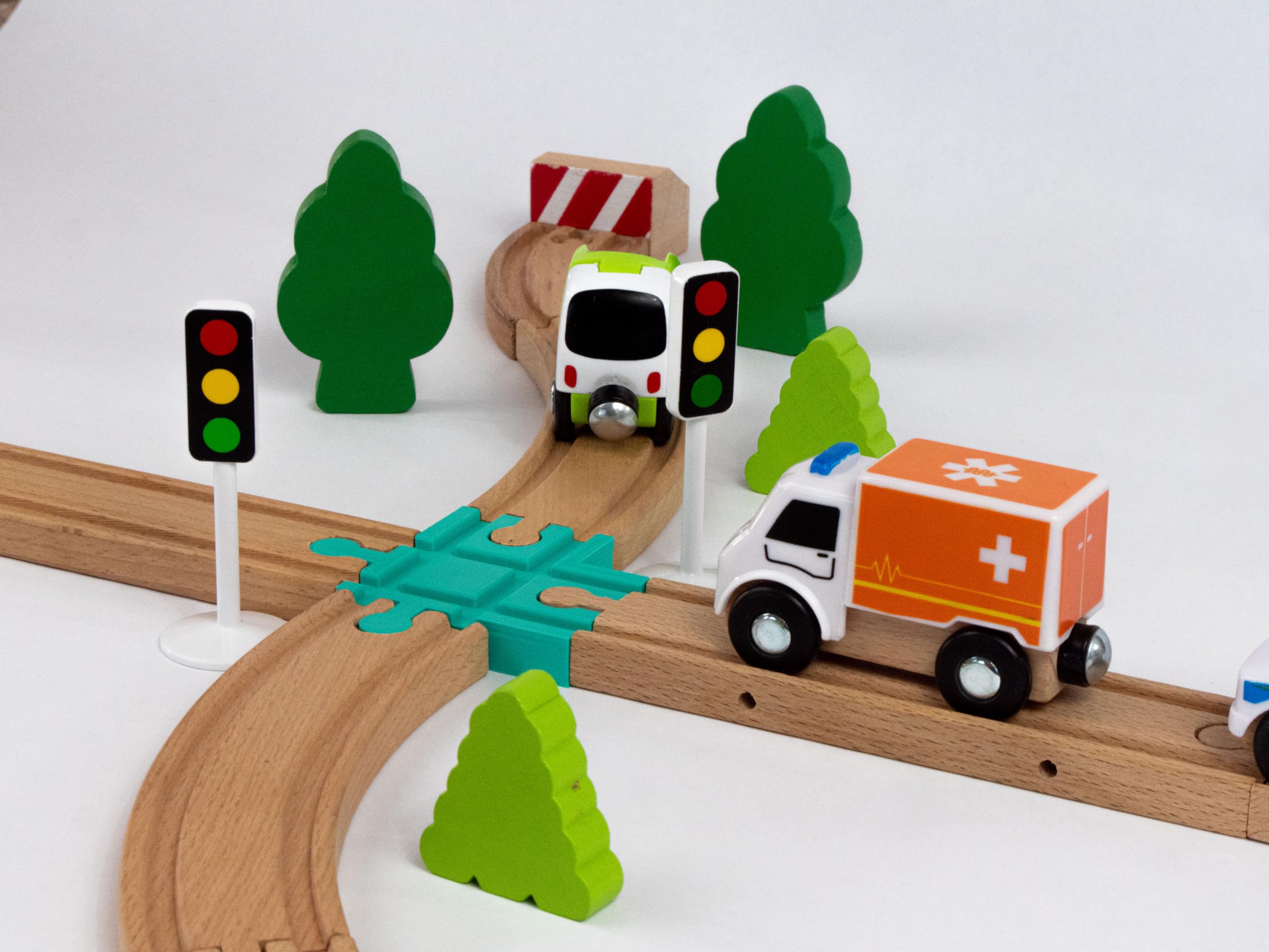 Briocks® - Crossroads for Wooden Train - Compatible with BRIO, Thomas, Lillabo, IKEA, Melissa & Doug, Oxybul, Playtive and many more! - Image 3