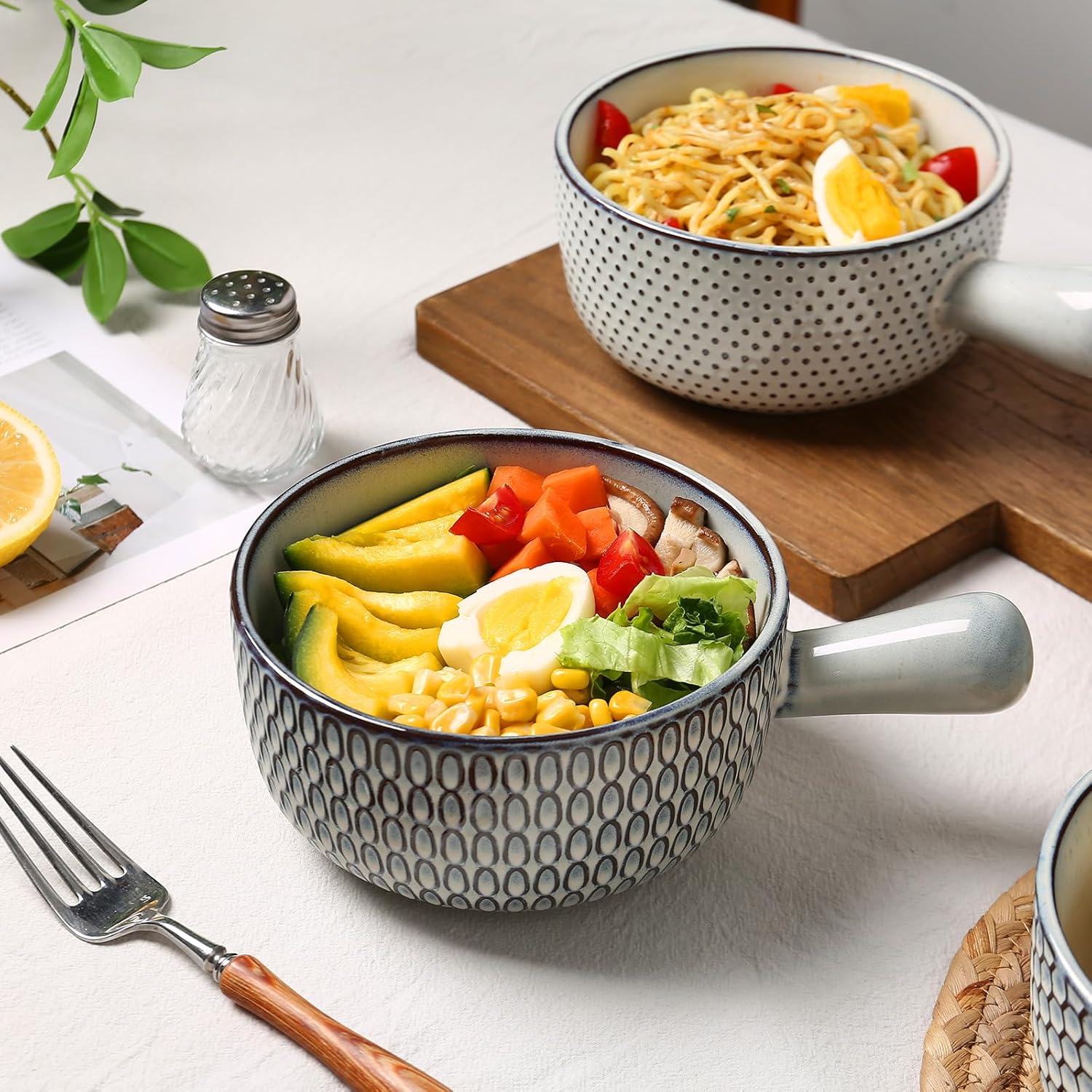 MONITO 28 Oz French Onion Soup Bowls With Handles, Stackable Ceramic Soup Crocks, Serving Bowls Set of 4, Oven/Microwave/Dishwasher Safe, for Chili, Beef Stew, Cereal, Pasta, White-blue