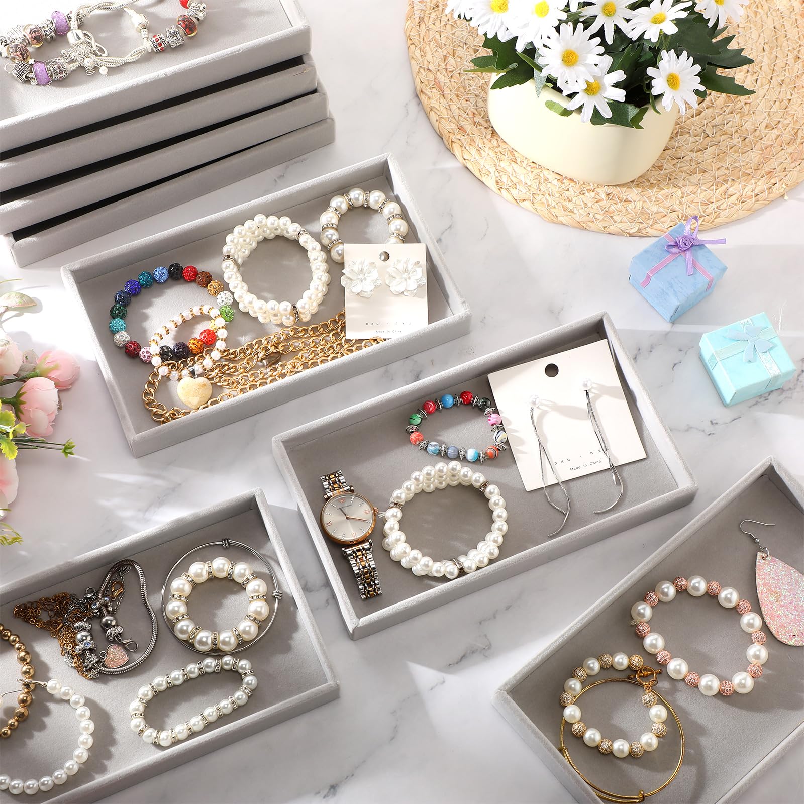Inbagi Lot de 16 petits plateaux à bijoux empilables en velours pour boucles d'oreilles, bagues, colliers, bracelets, 21 x 12,7 x 2,5 cm, gris, about 8.3 x 4.8 x 1 inches/ 21 x 12.3 x 2.5 cm
