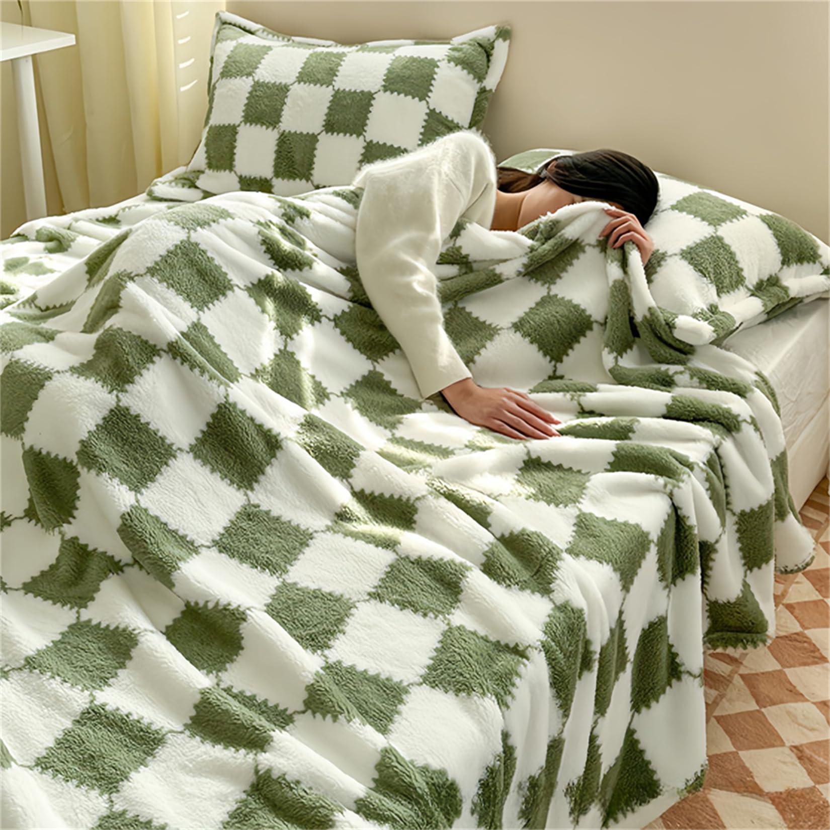 Amazon｜MAIBED フランネル 毛布 新型チェック柄 厚手 シングル