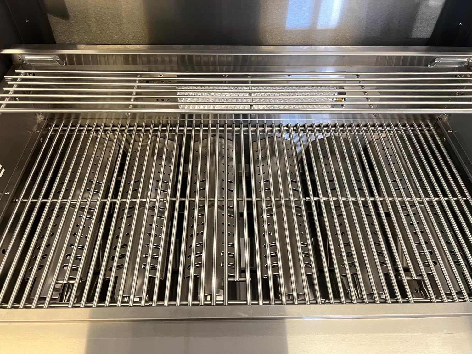 Mont Alpi 8mm 304 Solid Stainless Steel Grill Cooking Grate Assembly (Set of 3) for all MABi805 MAi805 MAi805-D & MAi805-BSS Outdoor Kitchen Island & Built-in Grills - 2x 8A02301012 + 1x 8A02601011