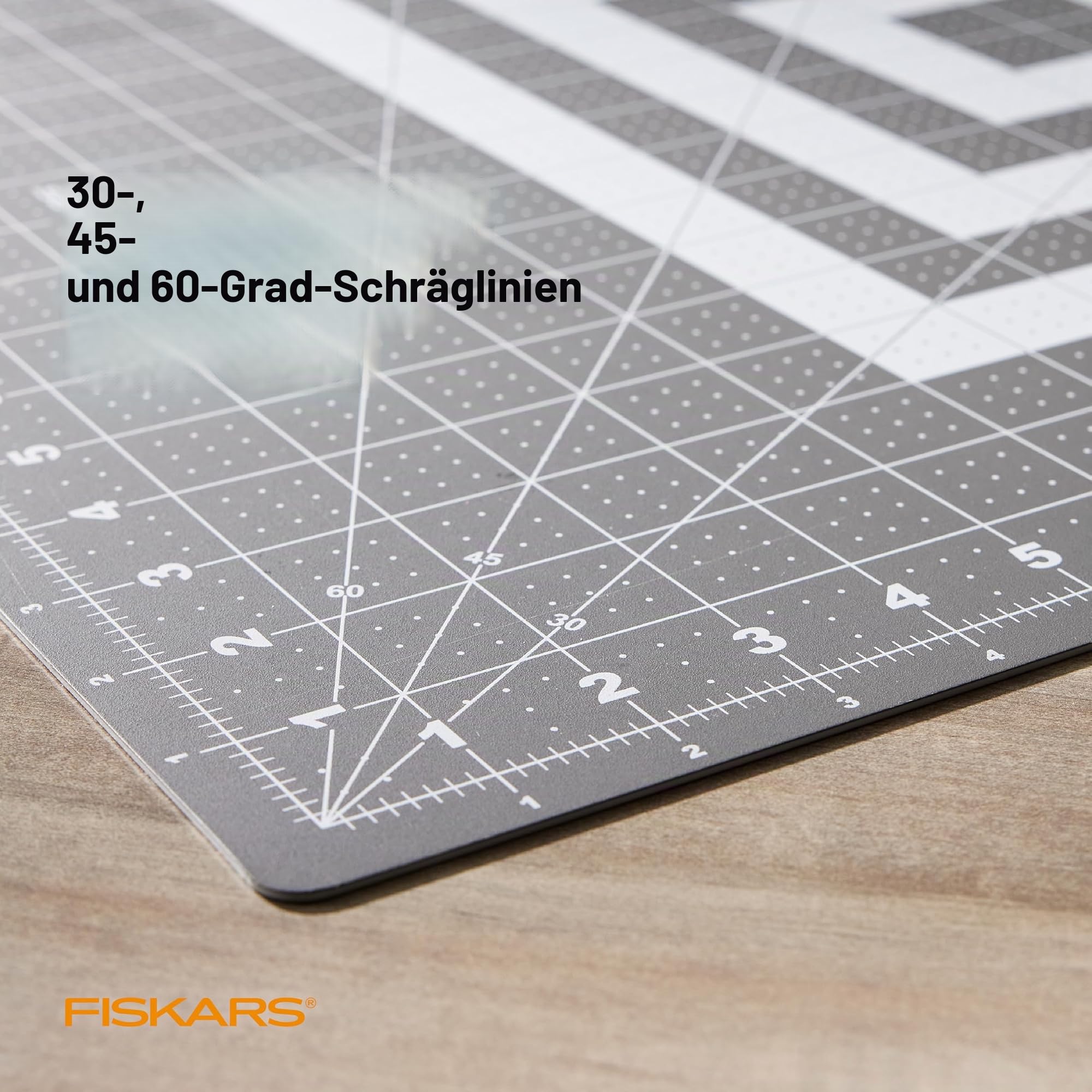 Fiskars Selbstheilende Schneidematte für Quilten, Kunst und Handwerk, 61 x 91,4 cm Raster, Nähmatte, Bastelschneidebrett, Nähzubehör und Quiltwerkzeuge