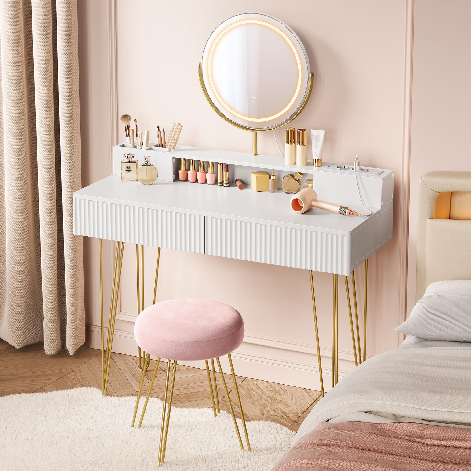 VASAGLE Tocador con Taburete e Iluminación, Regleta de Enchufes, Espejo Giratorio, Tocador, 40 x 100 x 134,8 cm, Tocador con Cajones, Taburete Tapizado, Blanco Mate y Dorado Pálido RVT619W01