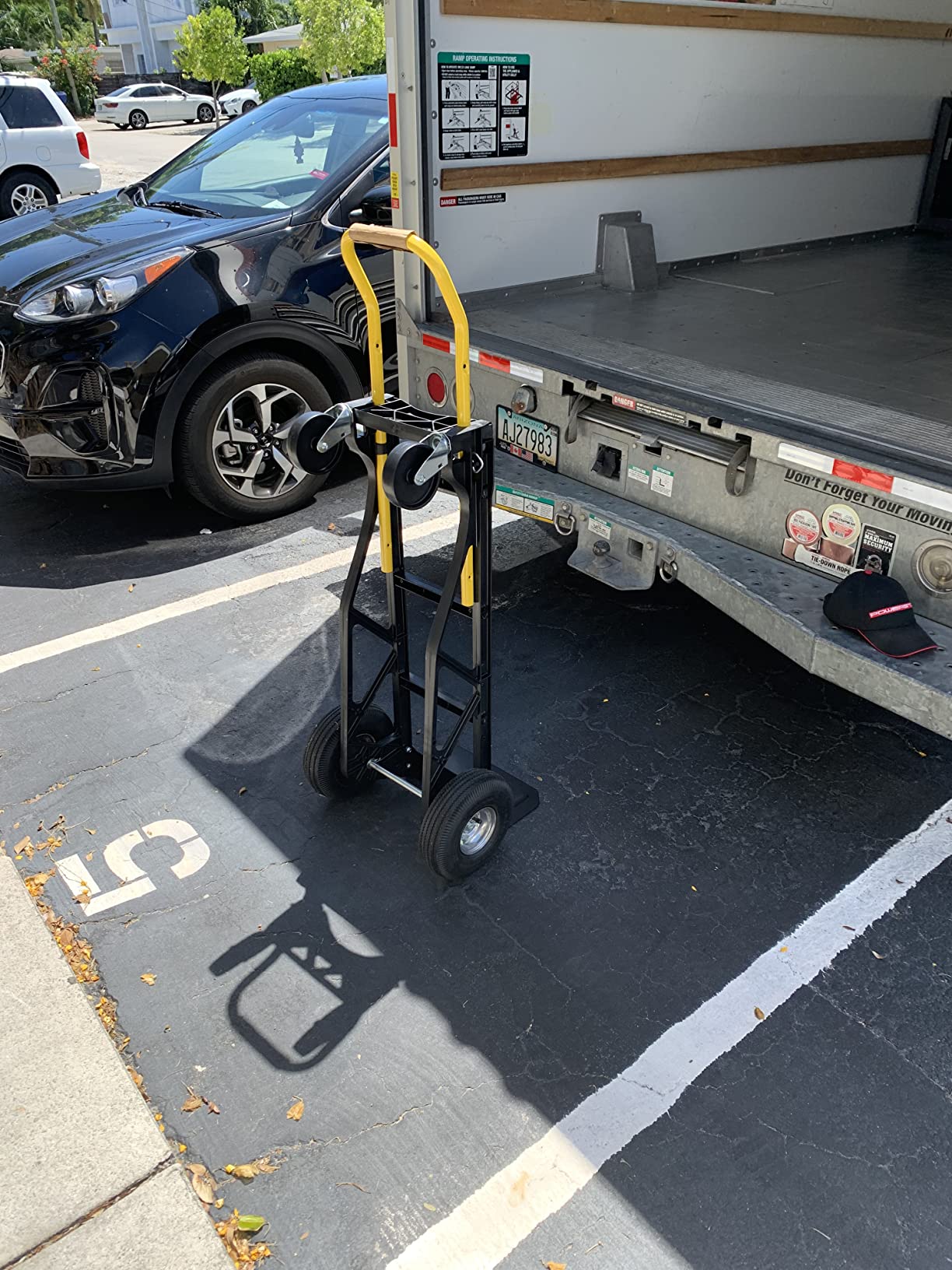 22/mo Finance Harper Trucks PGDY8635P 700 lb Capacity Glass Filled Nylon Convertible Hand