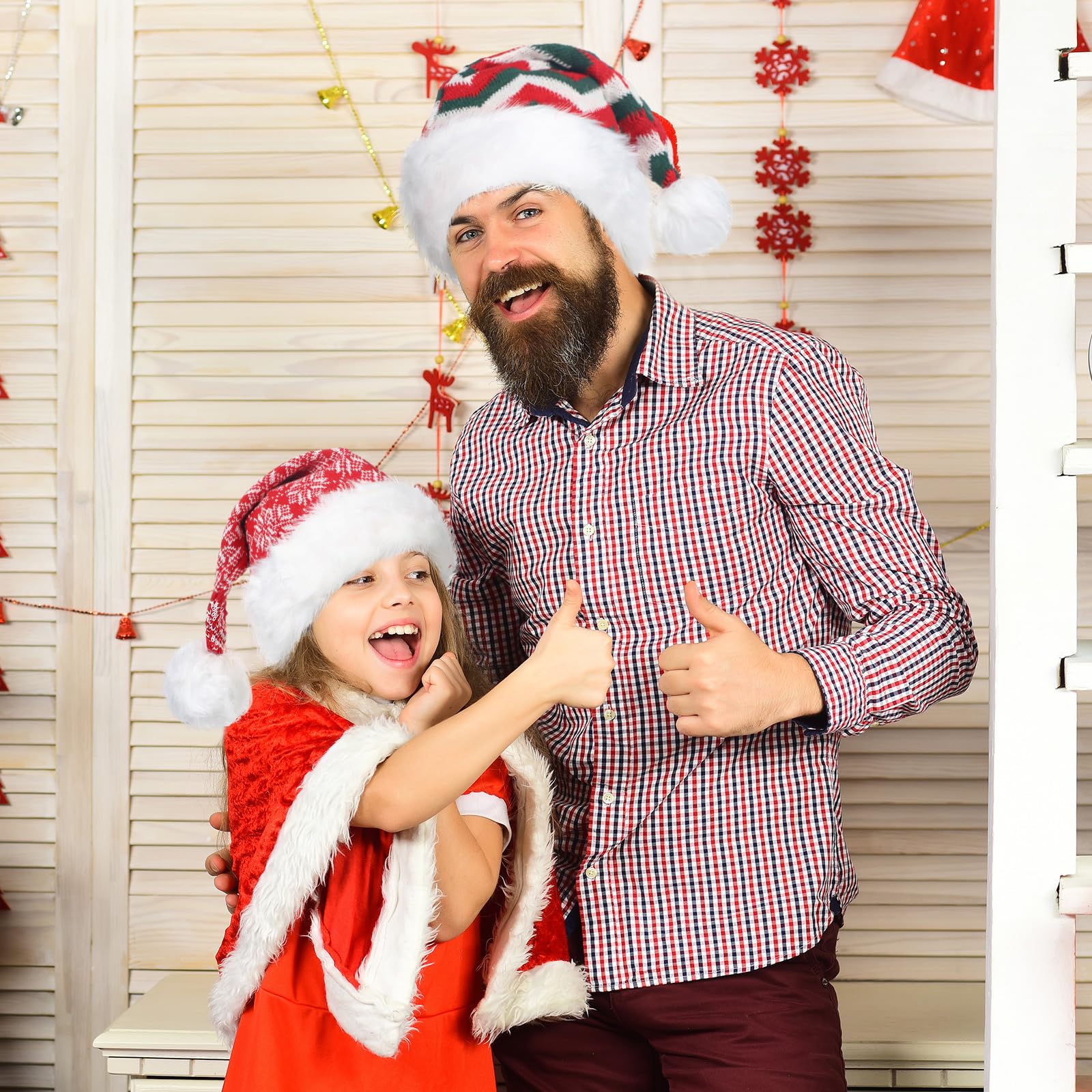Liitrsh 16 Stück Weihnachtsmütze, gestrickt, Elfenmütze, Weihnachtsmannmütze, gehäkelt, Beanies, Mütze, Faden, gestreift, Urlaub mit Pompon, für Erwachsene, Teenager, Männer, Frauen, Unisex, Rot, Grün