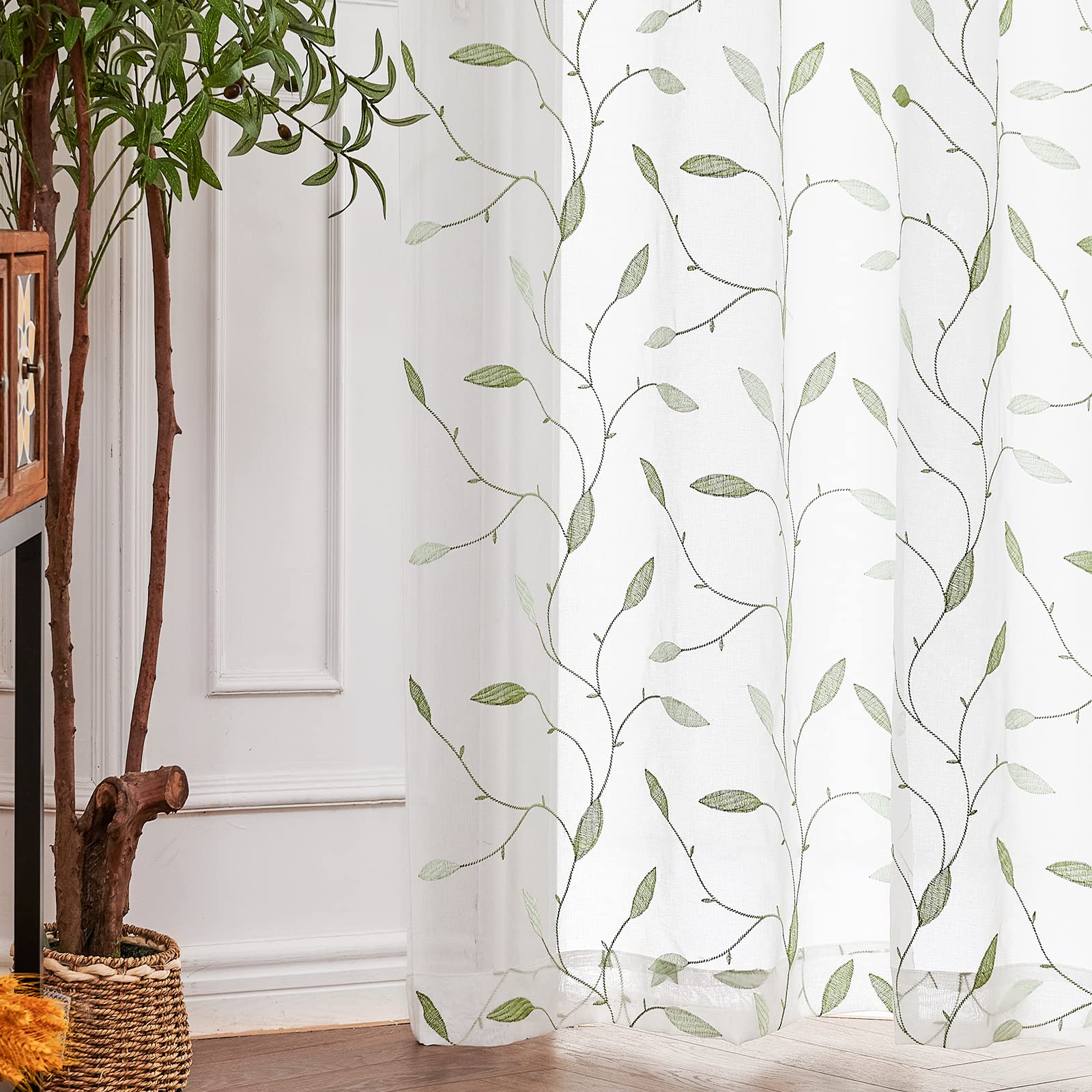 TOPICK Lot de 2 Rideau Voilage avec Oeillets et Feuilles Brodées Rideau Fenetre Transparent Vert sur Blanc Décoration d'Intérieur Romantique Rideau Léger Frais pour Salon Chambre 140 x 225 cm (L x H)
