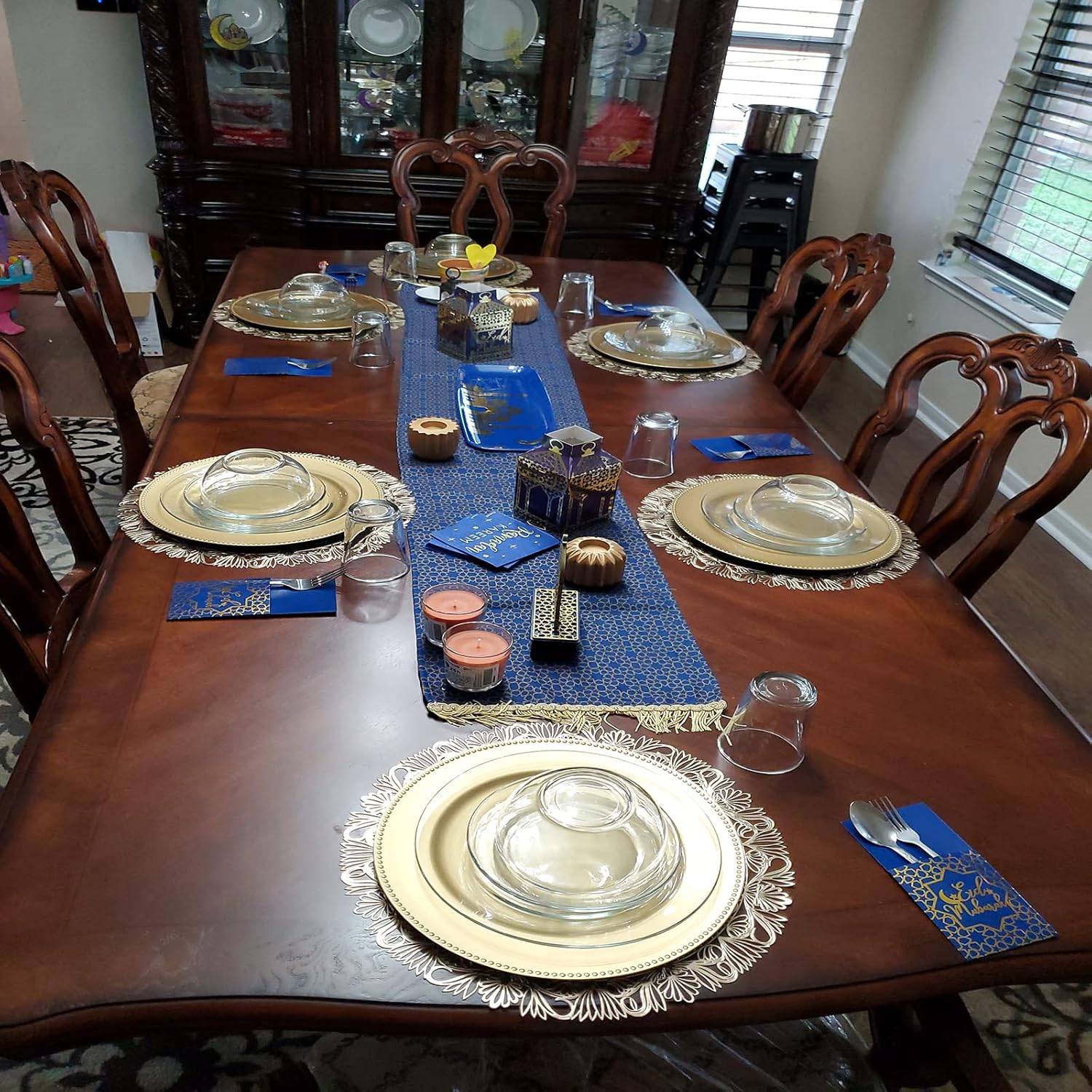 6 Pack Bead Charger Plates, 13 Inch Gold Charger Plates, Plastic Decoration Charger for Dinner Plate, Wedding Catering Event Decoration, Tabletop Decor