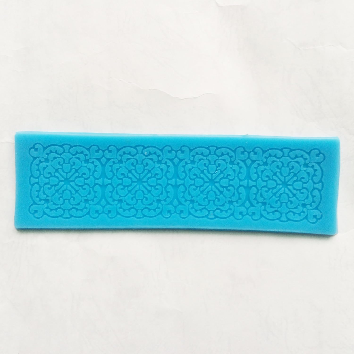 Moule Silicone Plaque Filigrane Floral De Tapis Dentelle Rectangulaire Decor De Gateau Gateau Frontiere Decorations En Chocolat Gateau Pate A Sucre Pate D Amande Fondant Patisserie Deco Gateau 17x5x0 5cm Amazon Ca Home