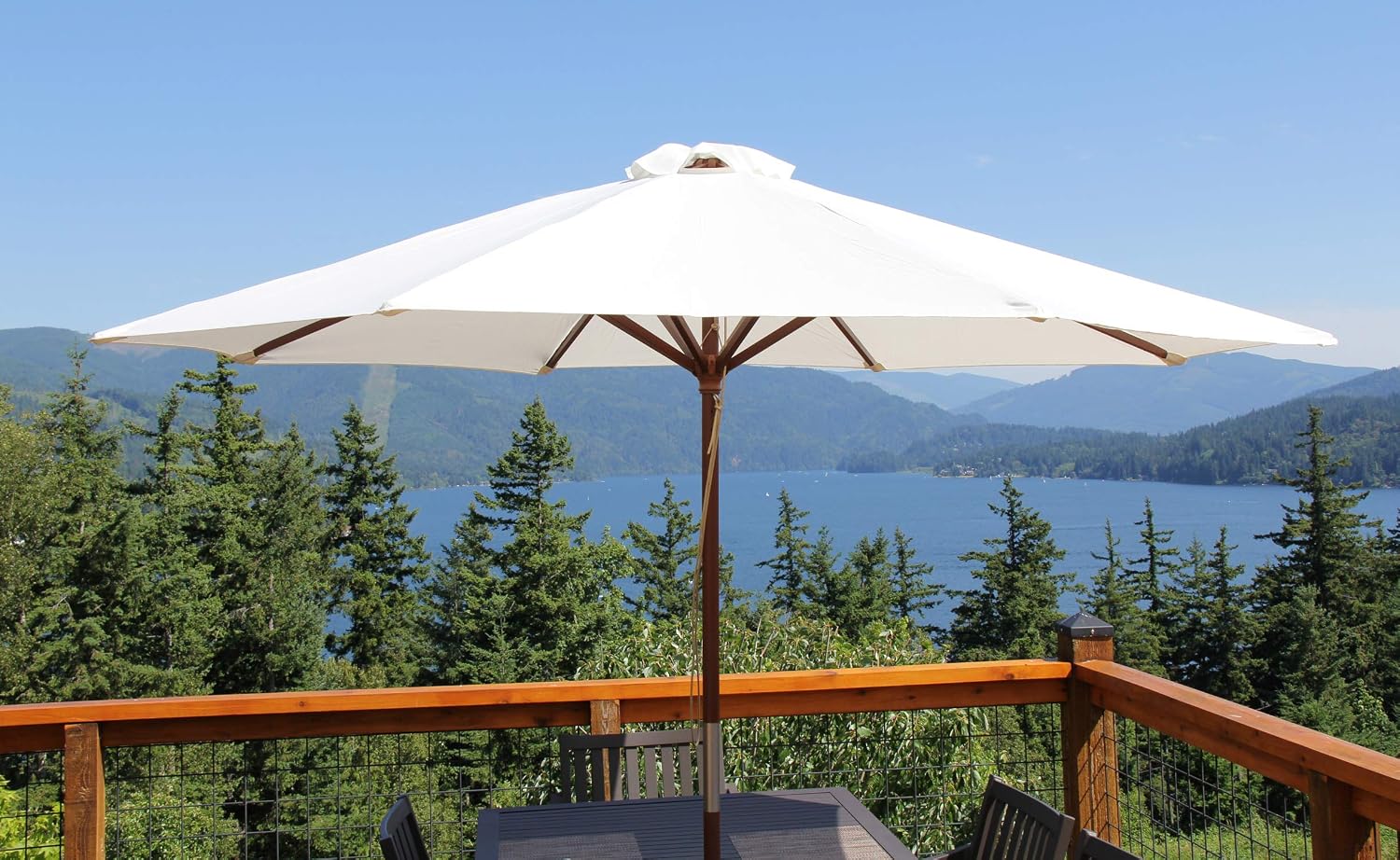 Heininger 1289 DestinationGear Classic Wood Natural 9' Market Umbrella