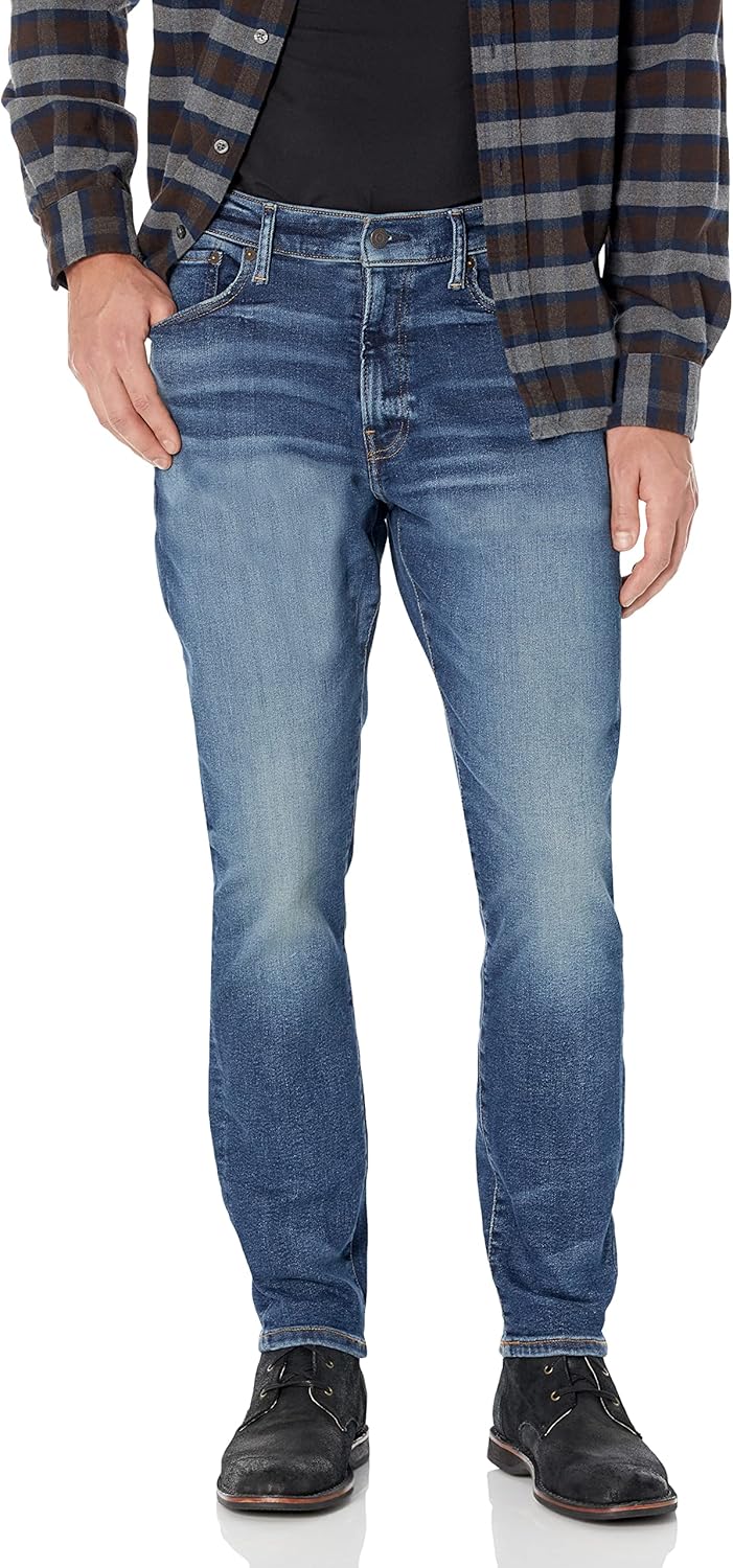 Lucky Brand Mens 411 Athletic Taper