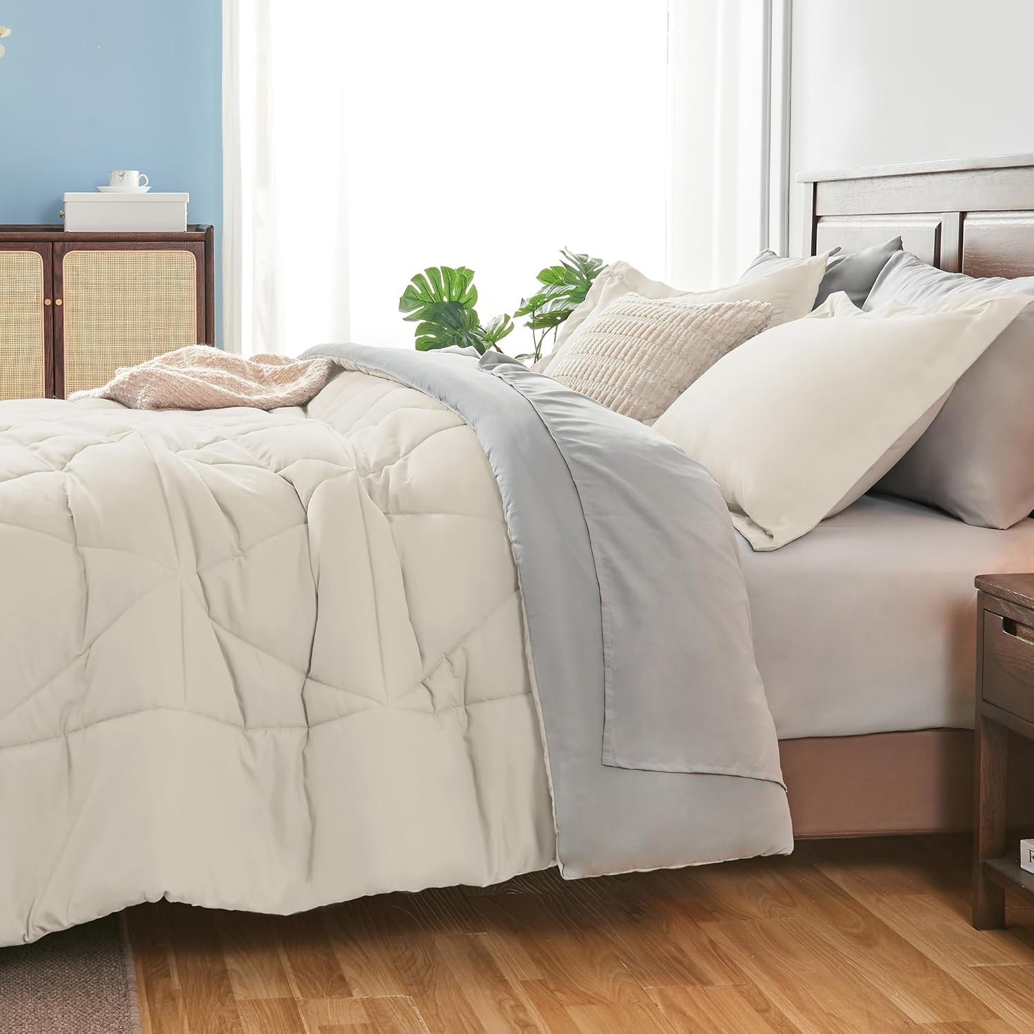 BEDELITE Twin XL Comforter Set 5 Pieces Bed in A Bag - Soft Microfiber Reversible Twin Extra Long Beige Bed Set with Comforters, Sheets, Pillowcase & Sham, Cozy Bedding Sets for College Dorm Room - Image 6