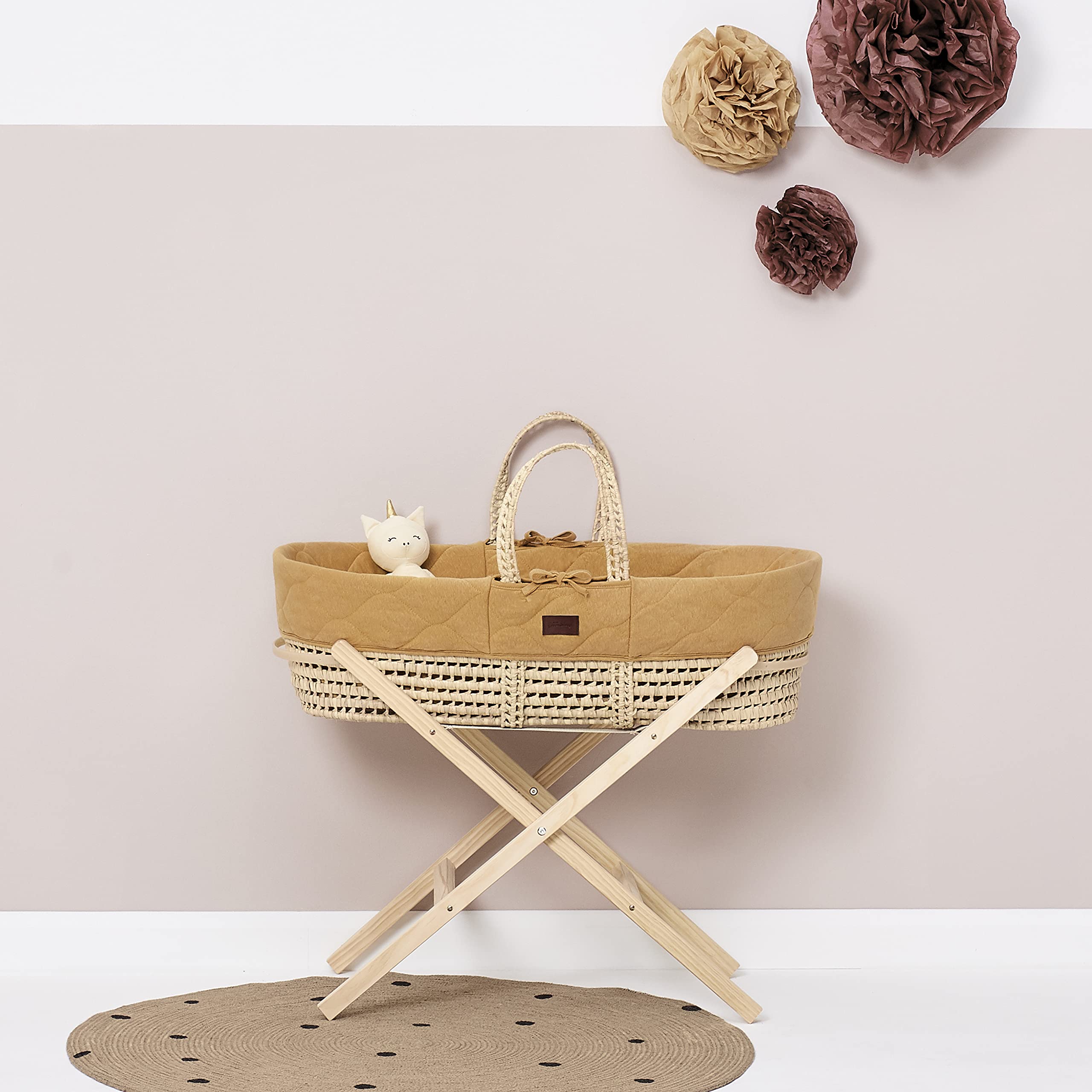 The Little Green Sheep Natural Quilted Moses Basket, Mattress & Stand Honey FNB010G