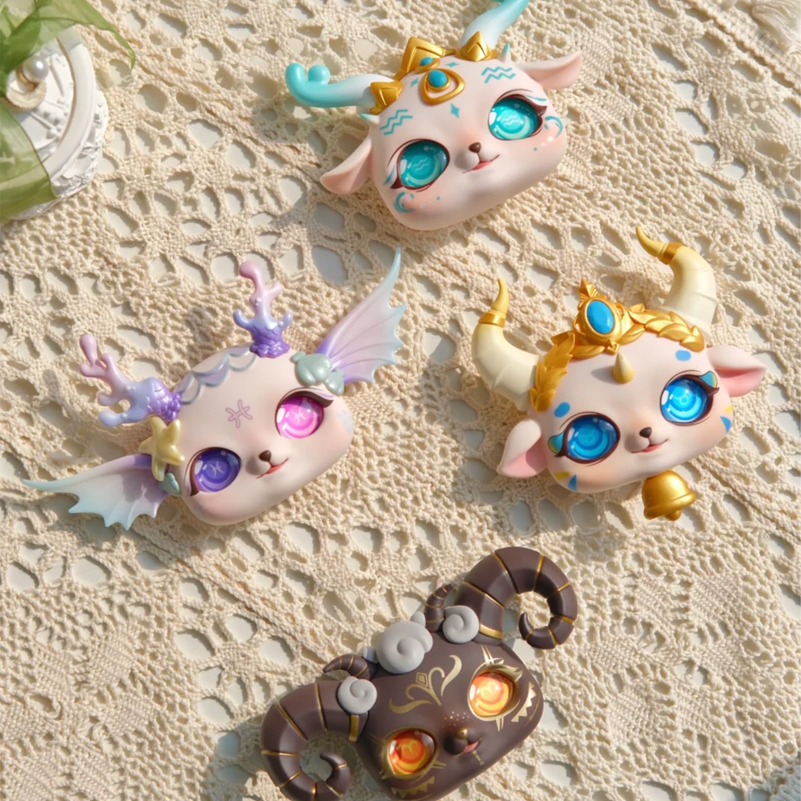 Amazon.com: CALEMBOU Plush Blind Box, 8.6 Inches Cute Mobostar Dew