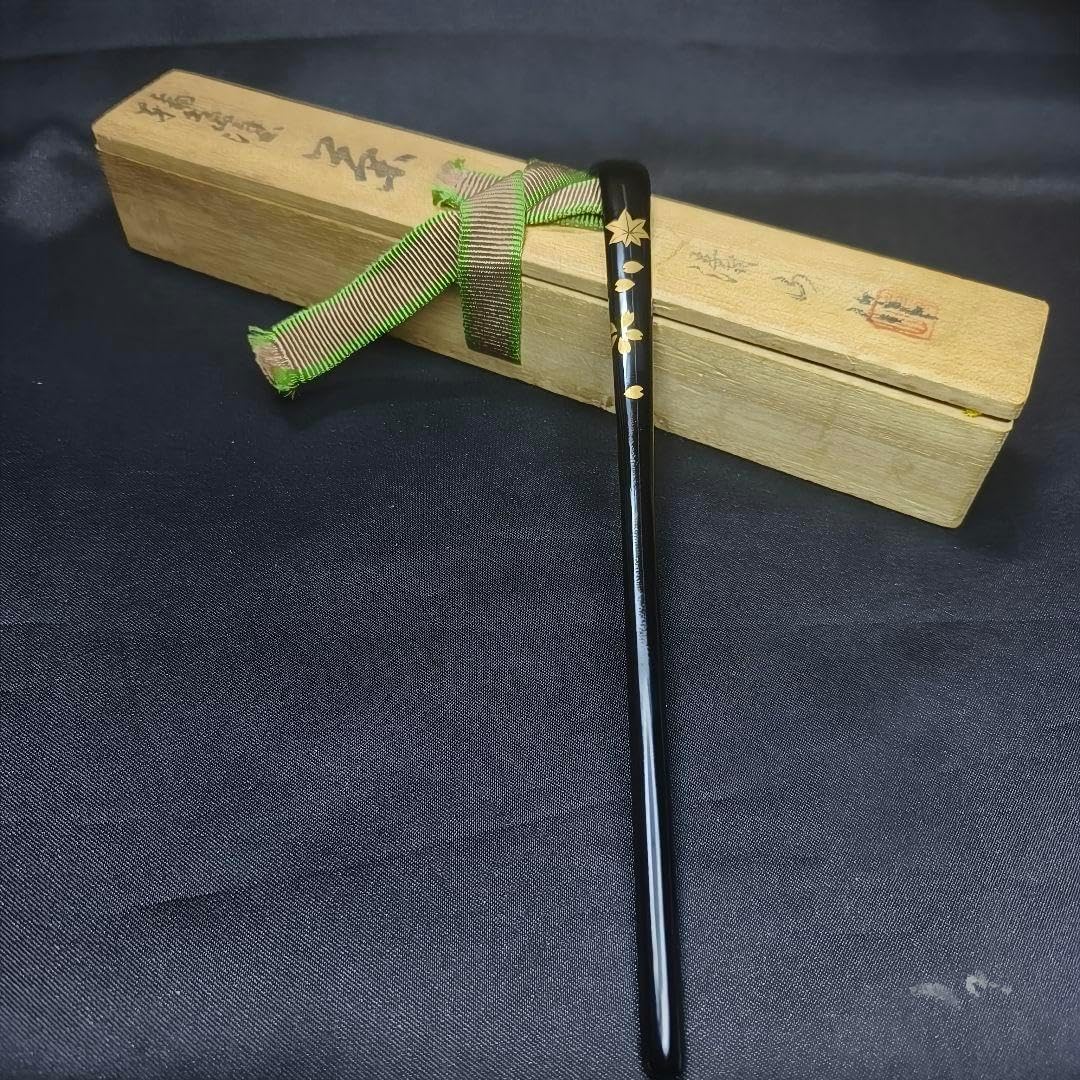 瀬戸焼 三代 山口錠鉄作 染付 肩衝茶入 三玄院長谷川大真師書付箱