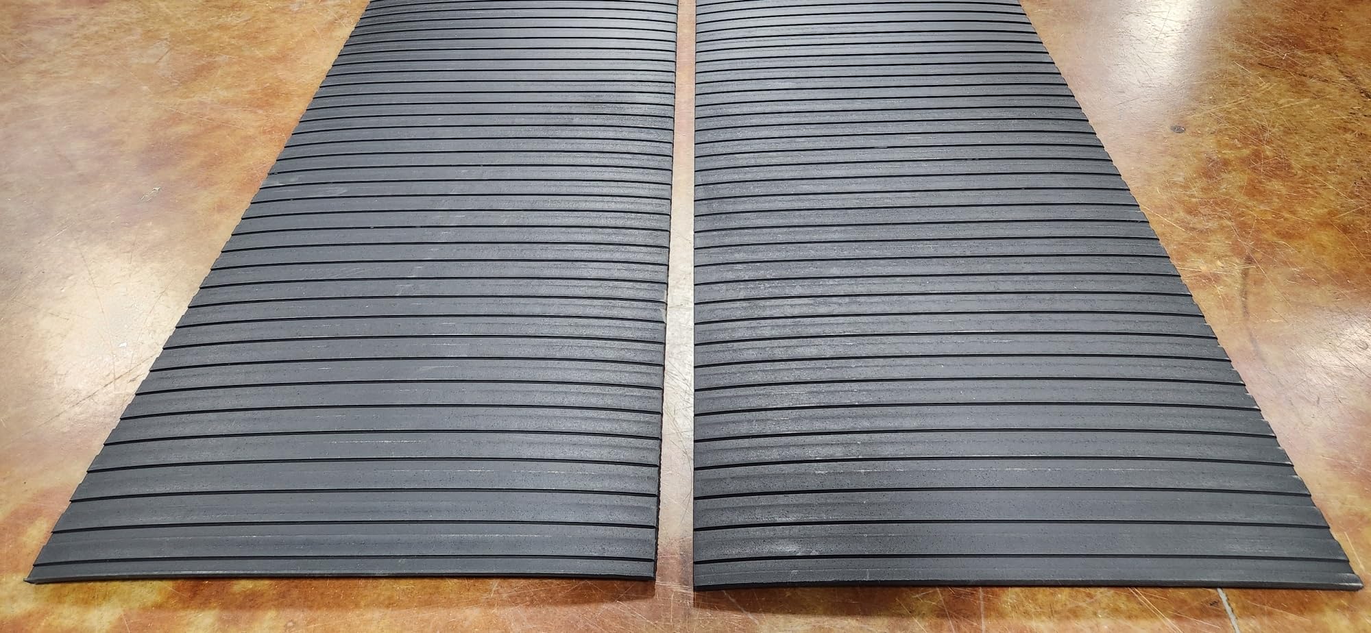 Slide Guides Inc. 6TM Snowmobile Trailer Traction Mat - 6 Foot Length x 16 Inch Width - Pair