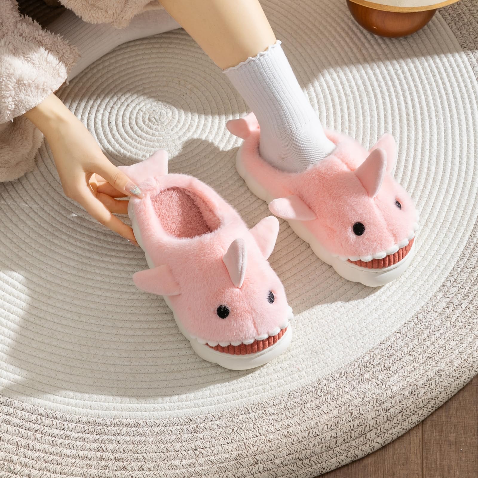 Chausson Femme Requin/Vache Pantoufle Homme Hiver Doublure Antidérapant Fourrure Chausson Maison Mémoire Mousse Slippers