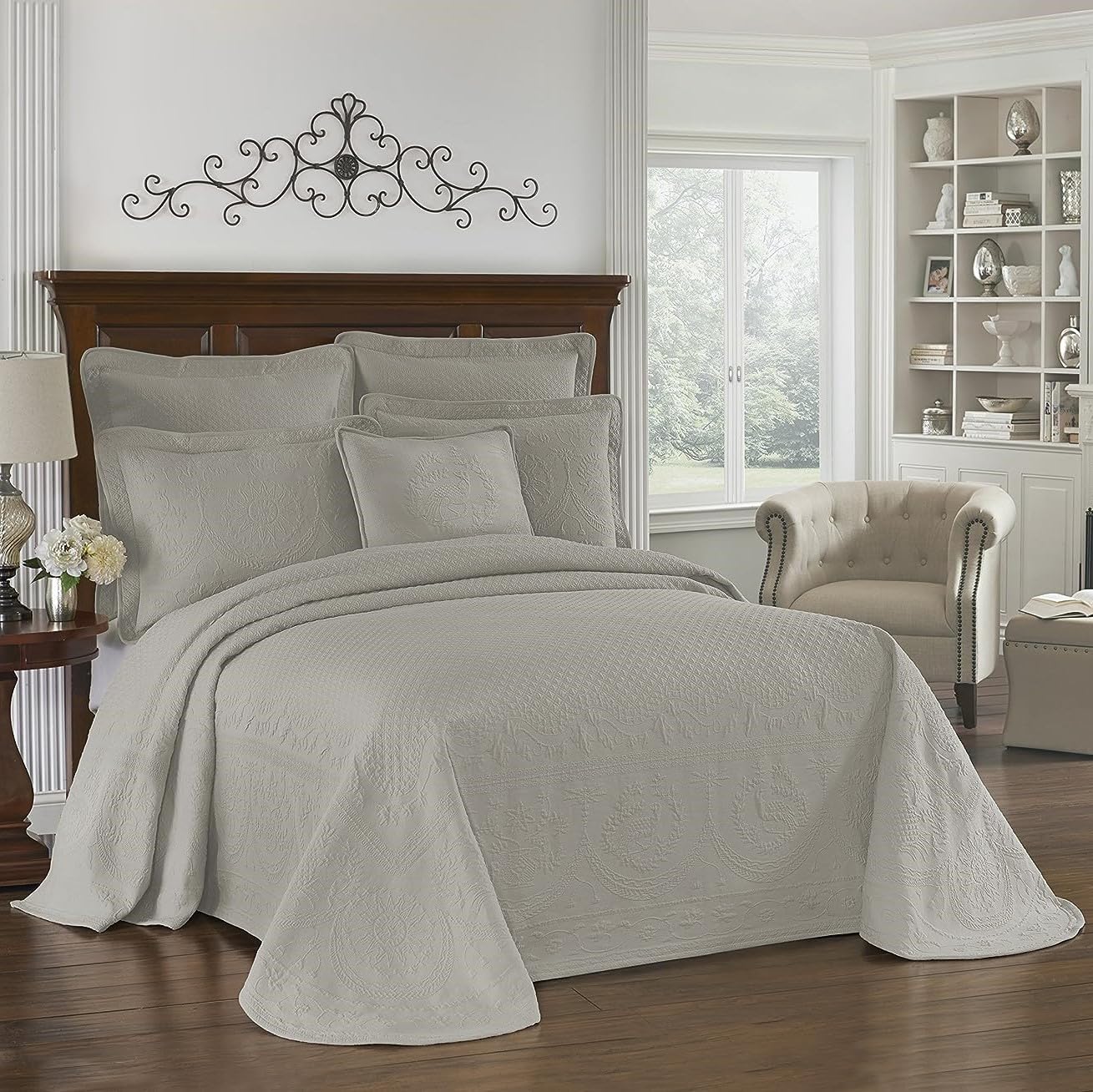 King Charles Modern Farmhouse Floral Matelasse Bedspread, 100% Cotton Breathable Bedding, King/Calking, Gray